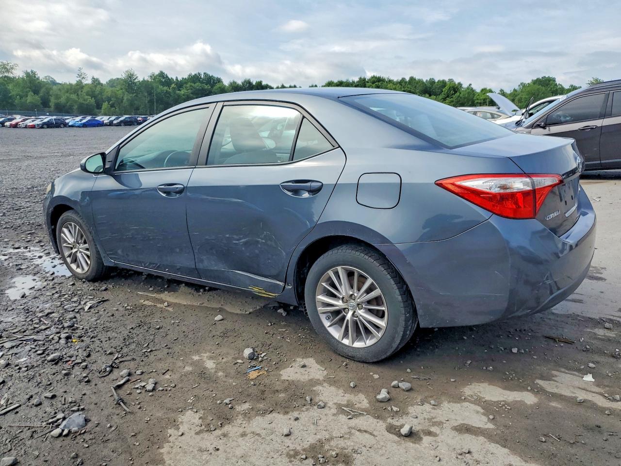 2015 Toyota Corolla Le Plus Blue vin: 2T1BURHE7FC477430