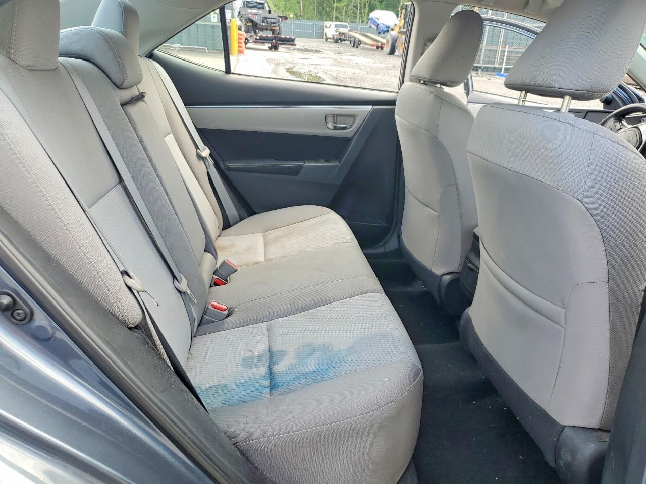 2015 Toyota Corolla Le Plus Blue vin: 2T1BURHE7FC477430