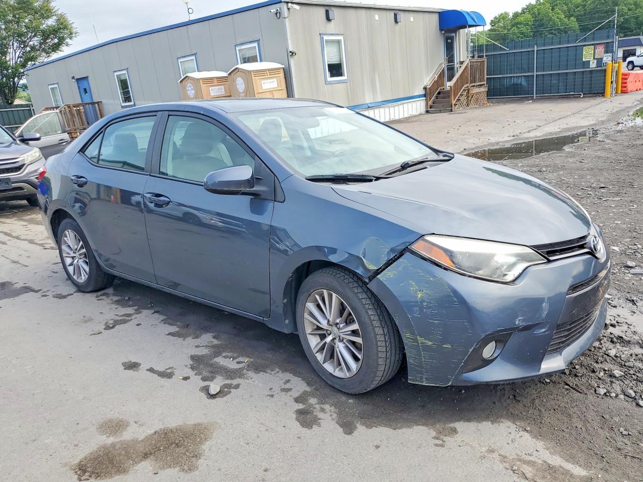2015 Toyota Corolla Le Plus Blue vin: 2T1BURHE7FC477430