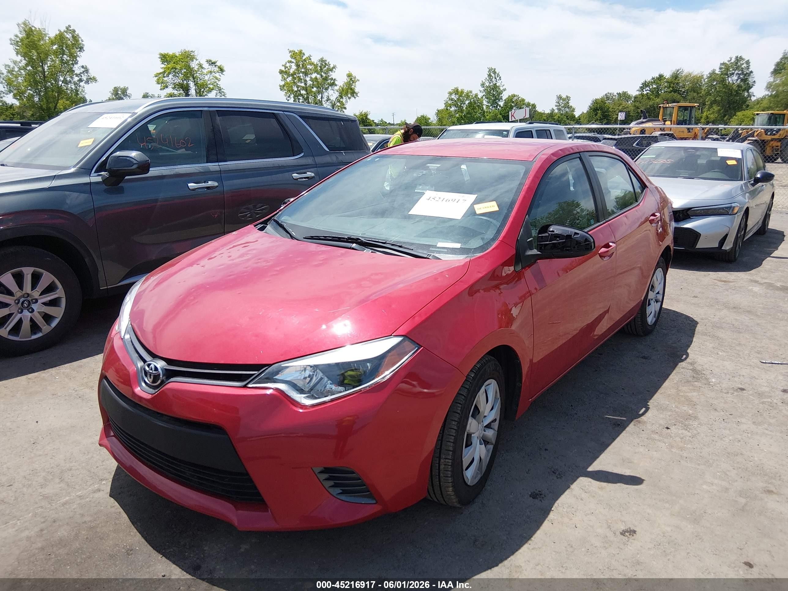 2016 Toyota Corolla Le Red vin: 2T1BURHE7GC540513