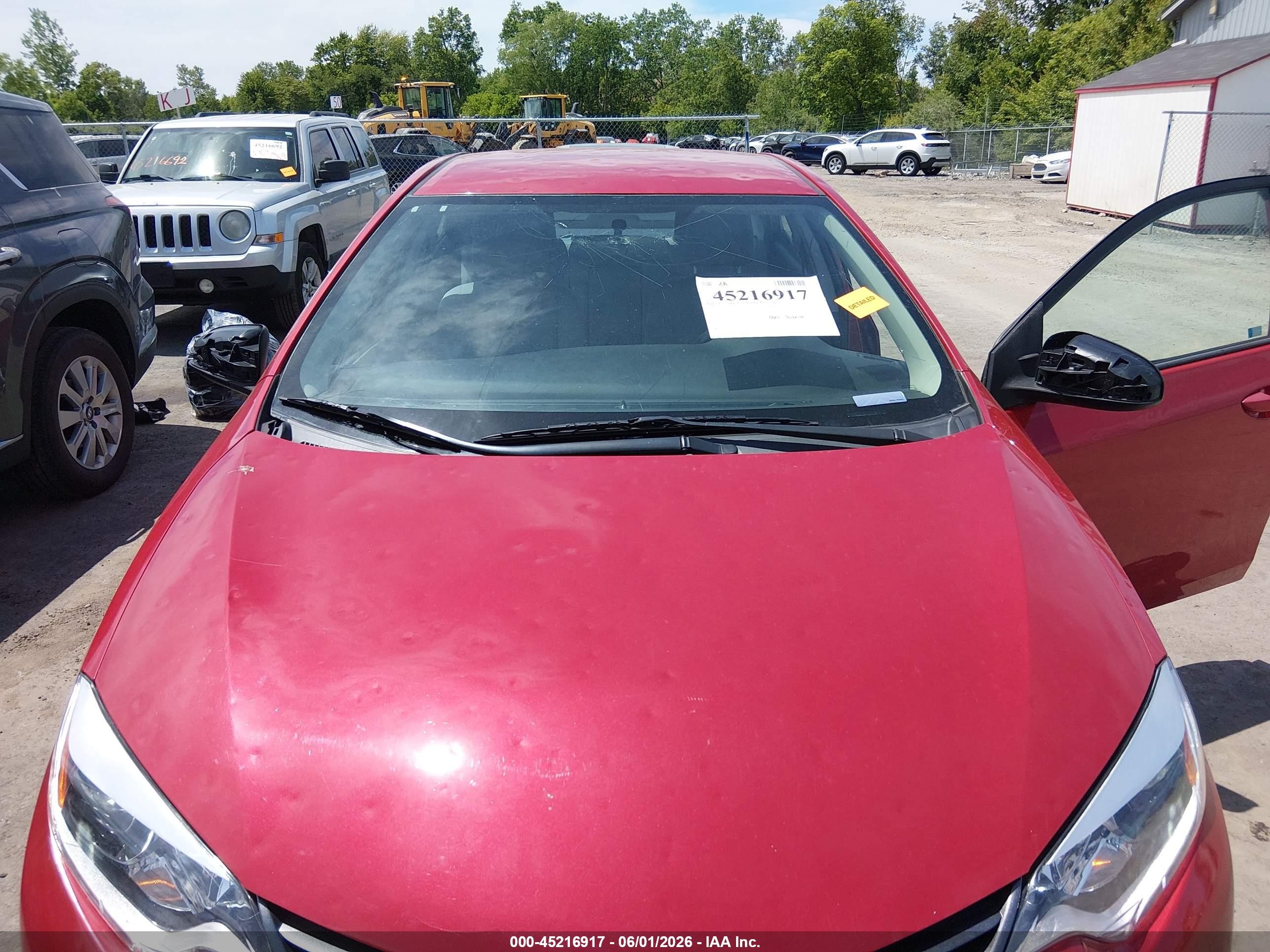 2016 Toyota Corolla Le Red vin: 2T1BURHE7GC540513