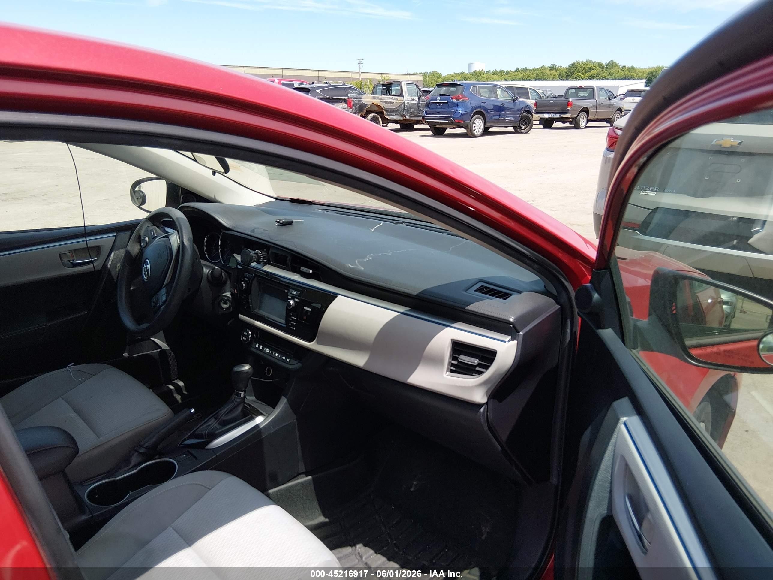 2016 Toyota Corolla Le Red vin: 2T1BURHE7GC540513