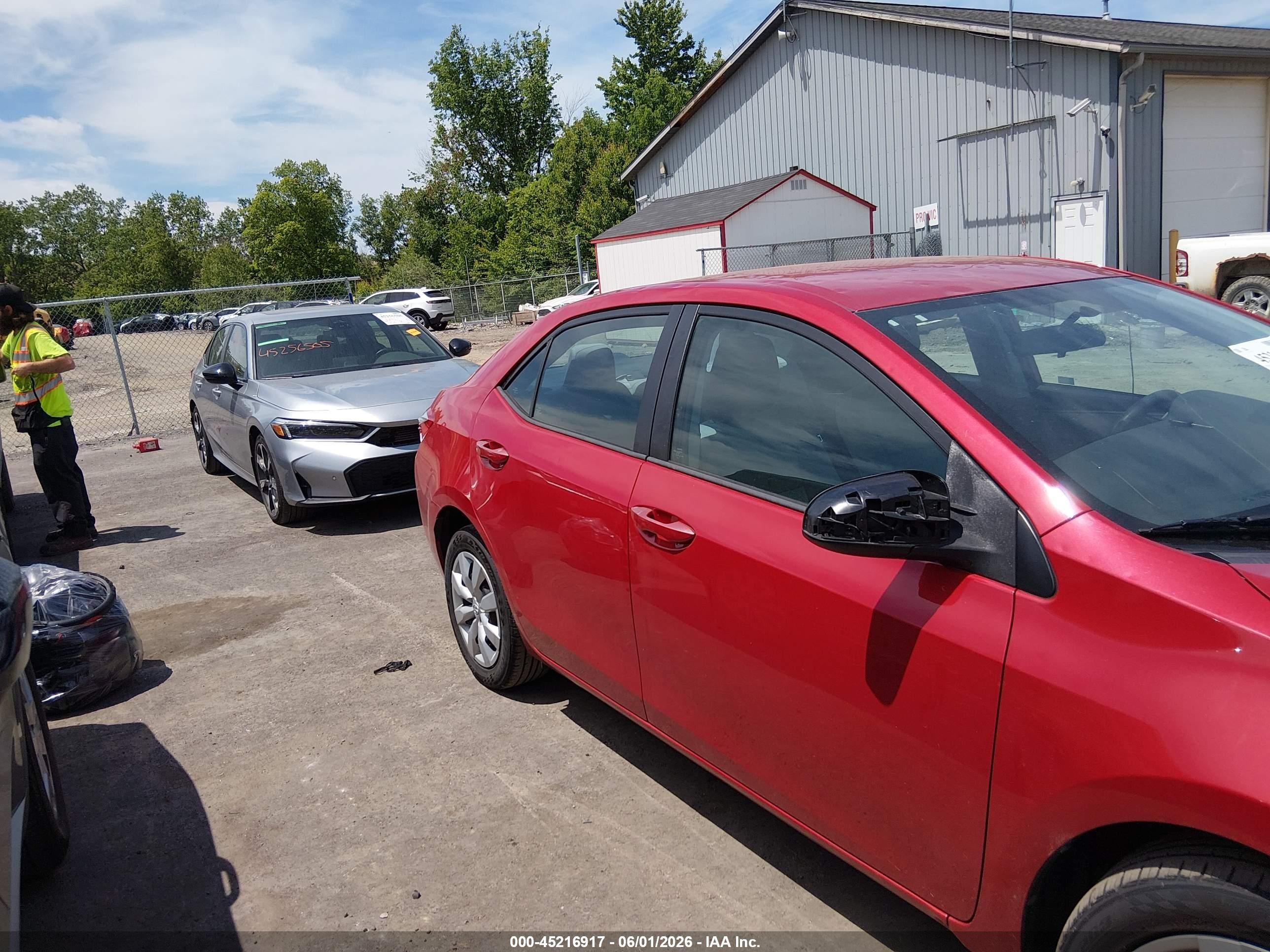 2016 Toyota Corolla Le Red vin: 2T1BURHE7GC540513