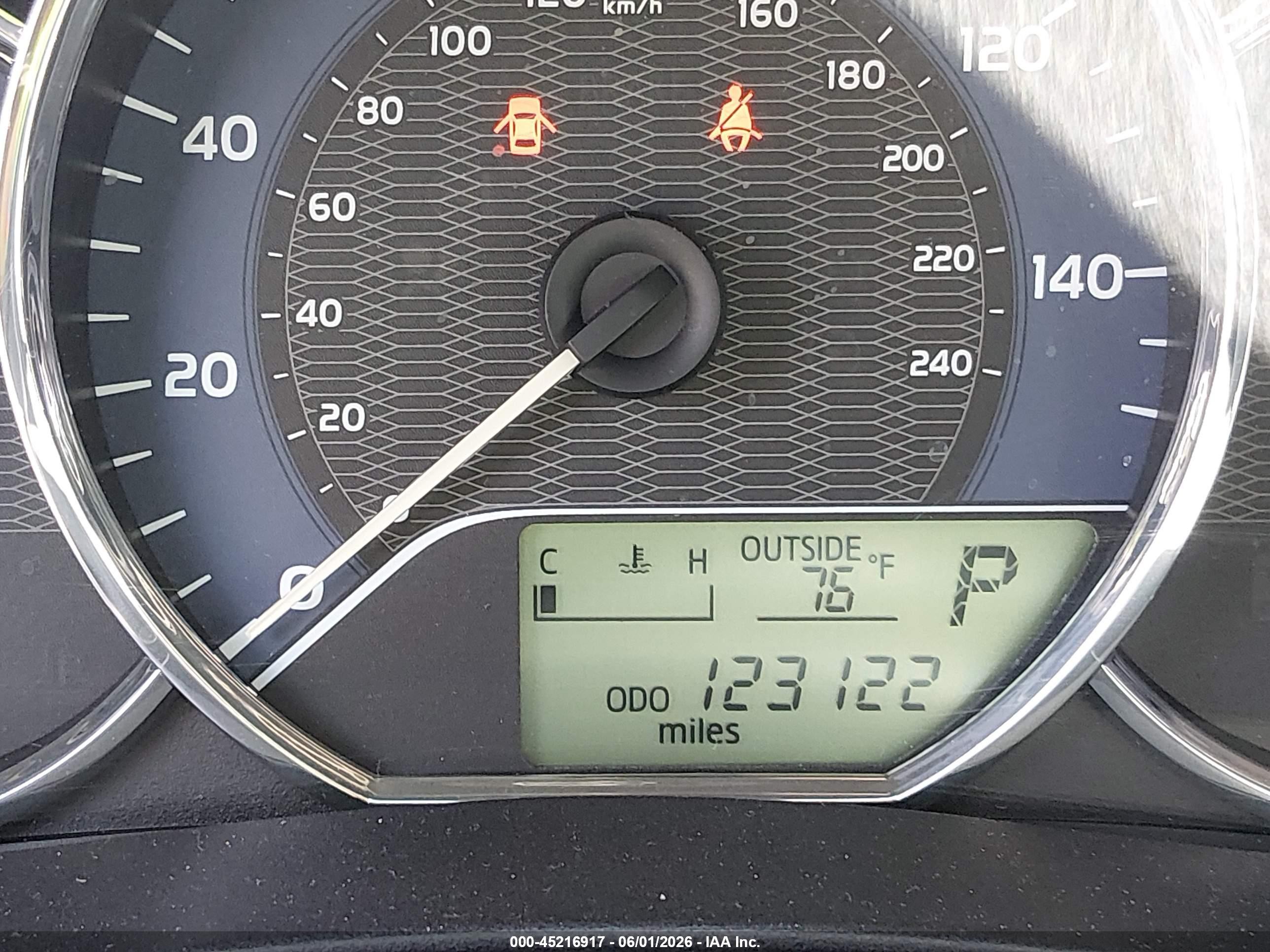 2016 Toyota Corolla Le Red vin: 2T1BURHE7GC540513