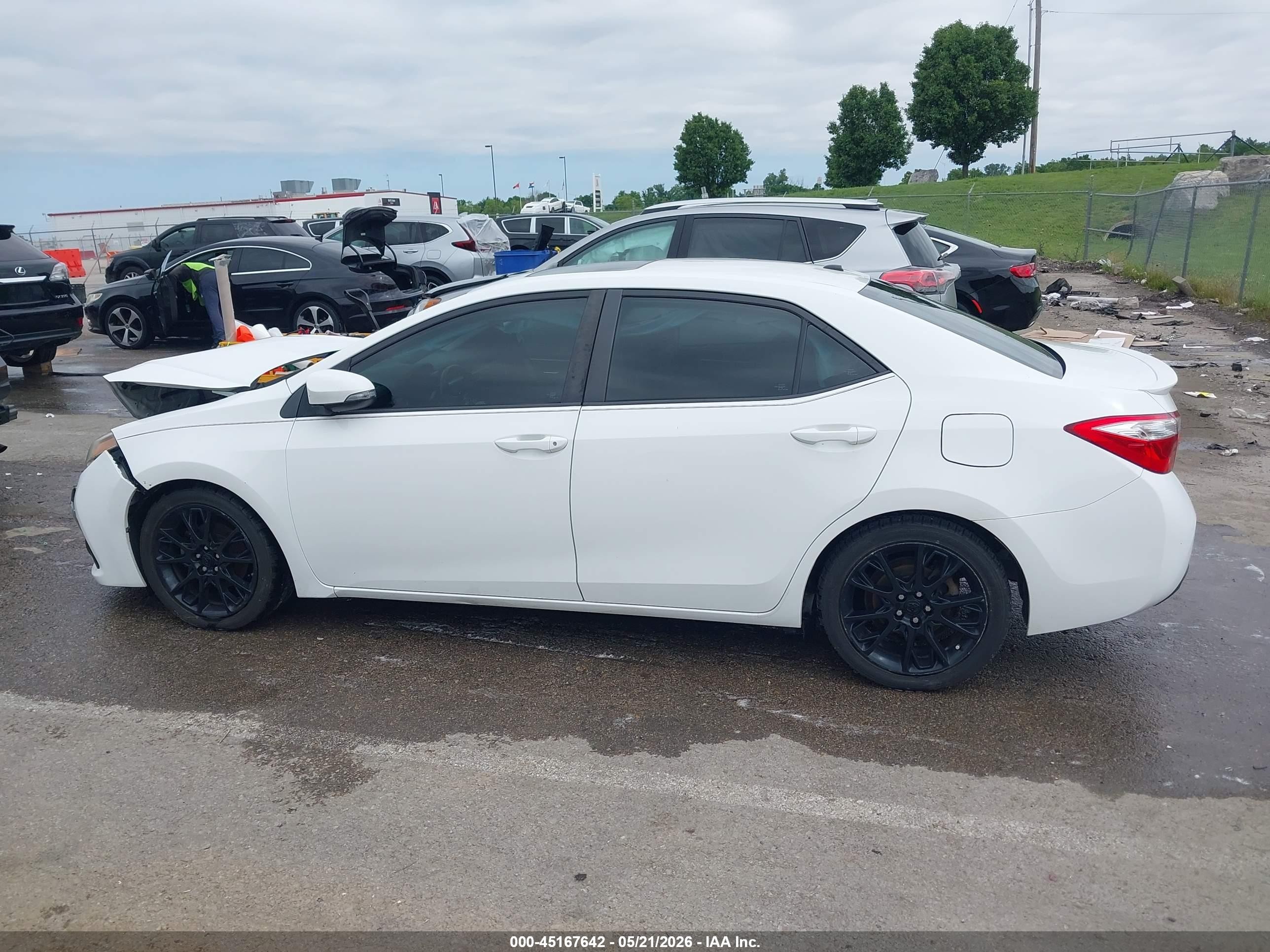 2016 Toyota Corolla S W/special Edition Pkg White vin: 2T1BURHE7GC597911