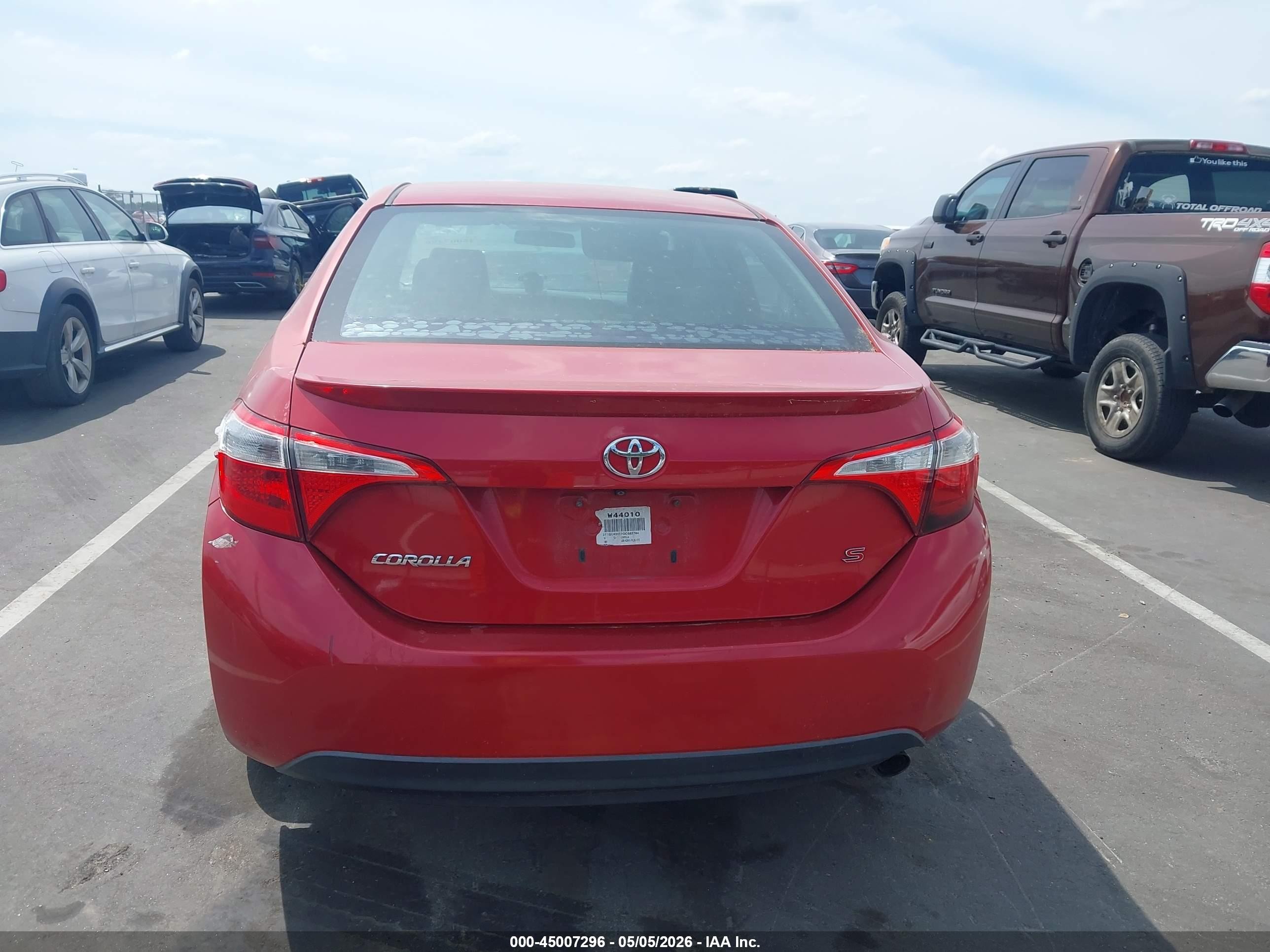 2016 Toyota Corolla L/le/le Plus/le Premium/s/s Plus/s Premium/s W/special Edition Pkg Red vin: 2T1BURHE7GC682764