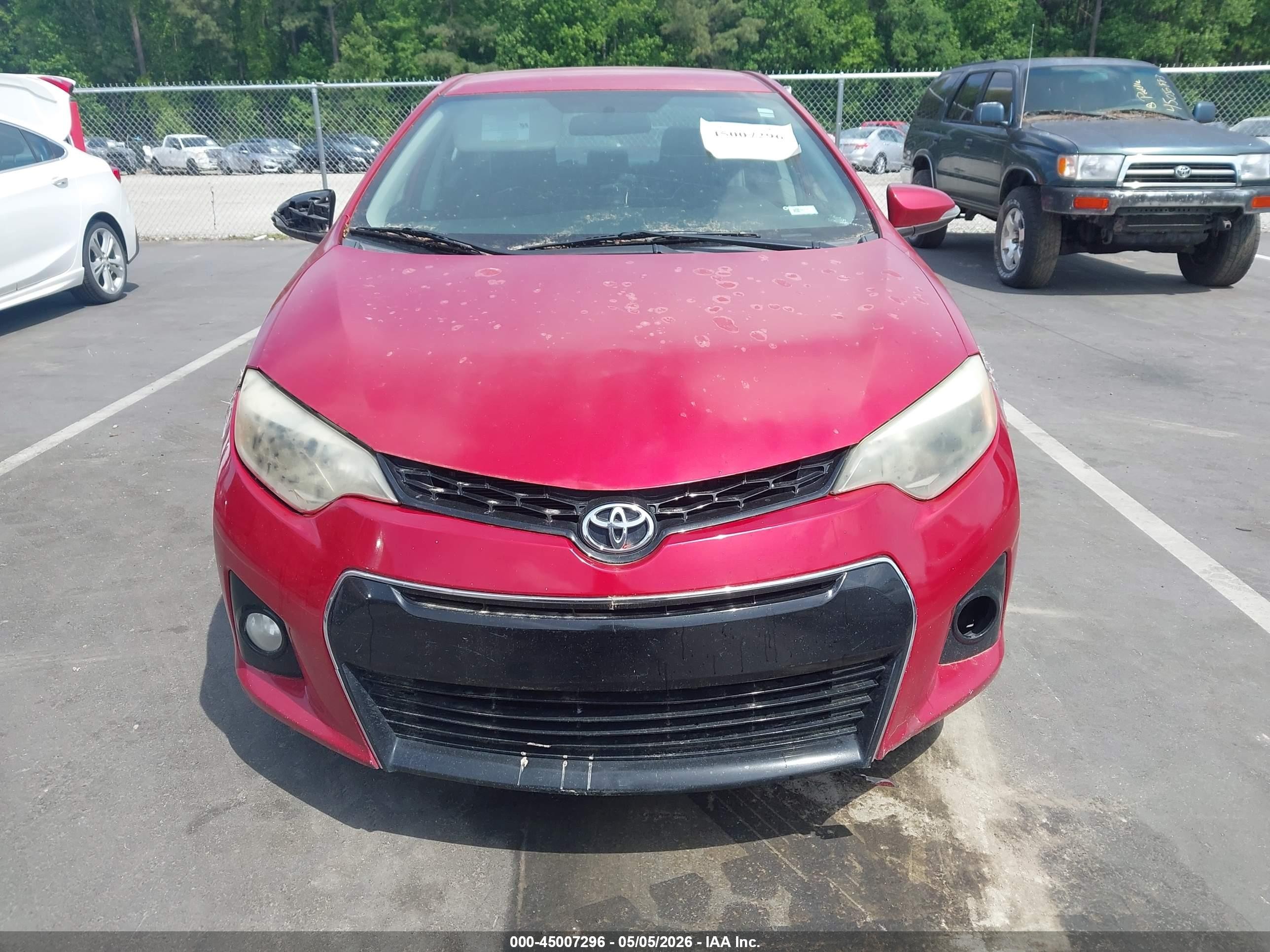 2016 Toyota Corolla L/le/le Plus/le Premium/s/s Plus/s Premium/s W/special Edition Pkg Red vin: 2T1BURHE7GC682764
