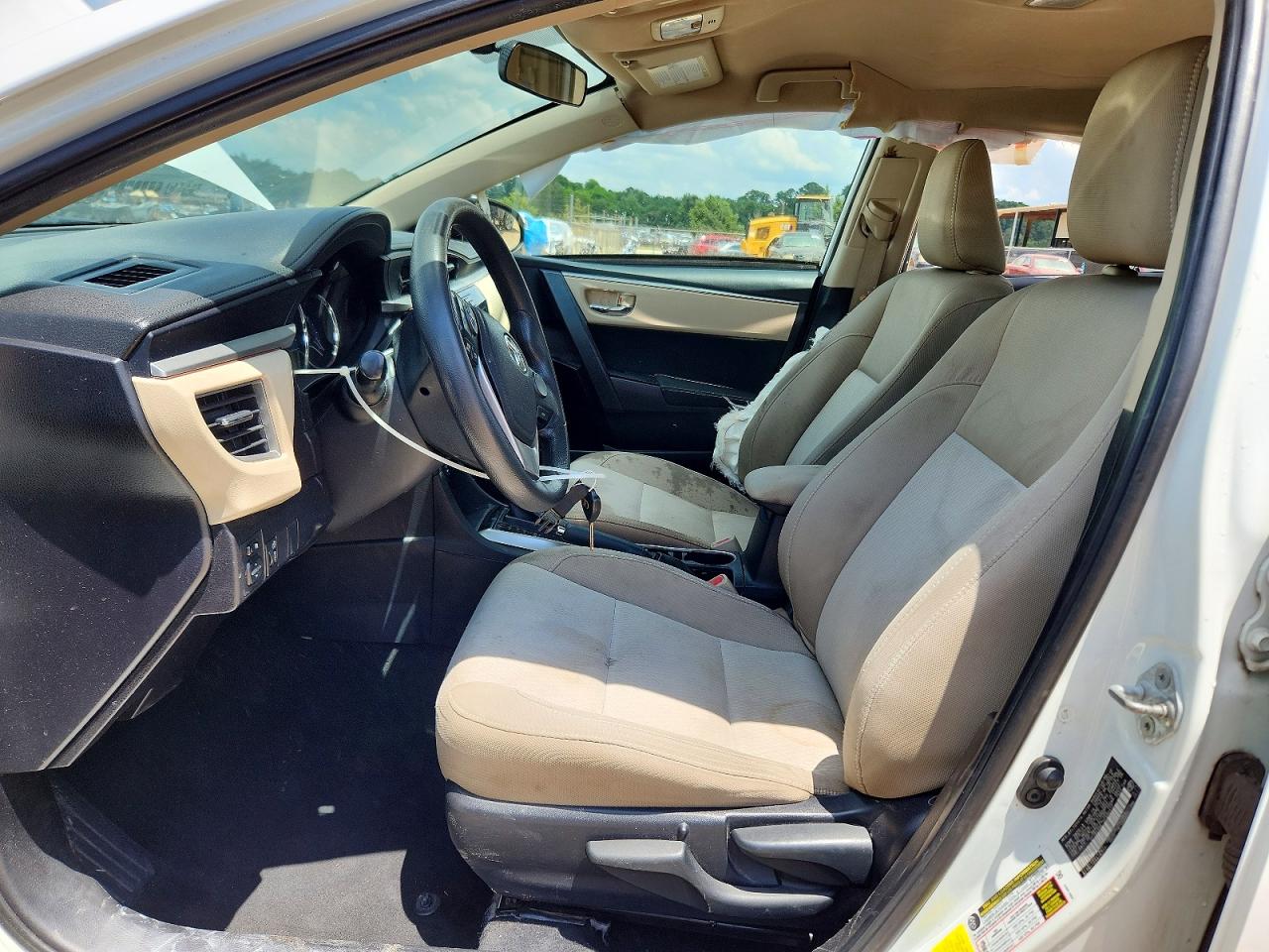 2016 Toyota Corolla Le White vin: 2T1BURHE7GC690413