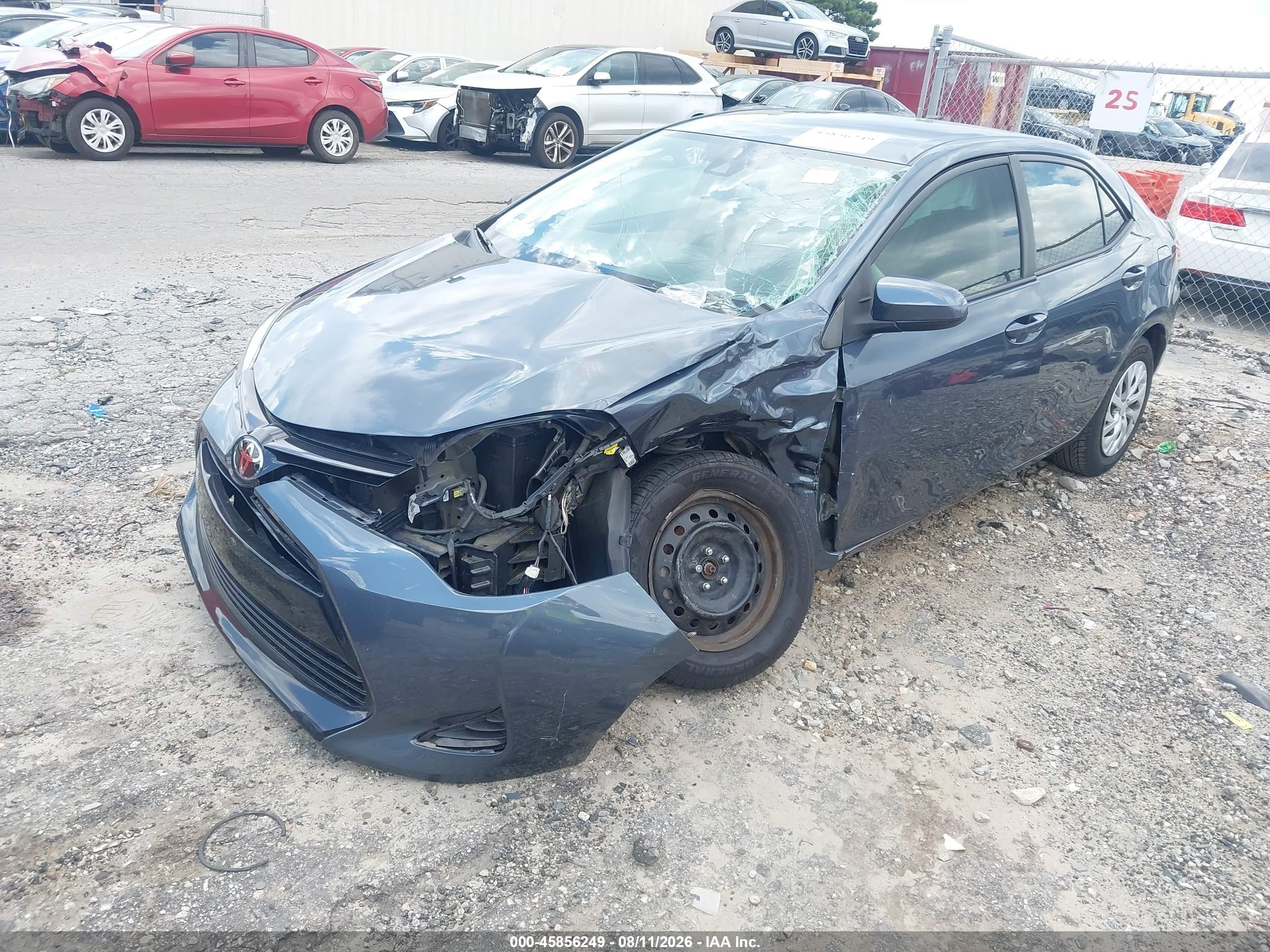2017 Toyota Corolla Le Gray vin: 2T1BURHE7HC758114