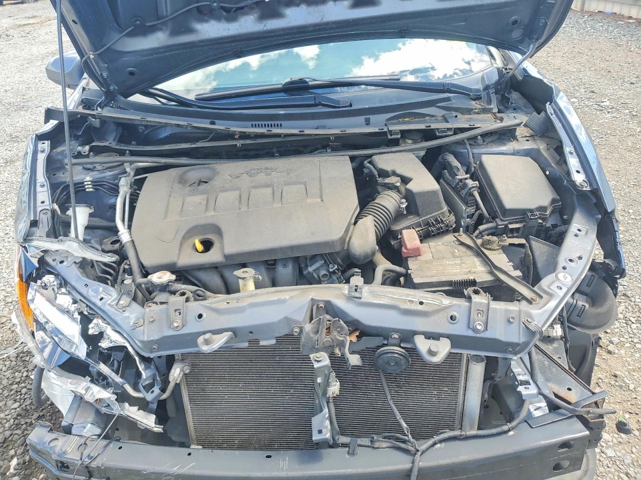 2017 Toyota Corolla Le Blue vin: 2T1BURHE7HC829084