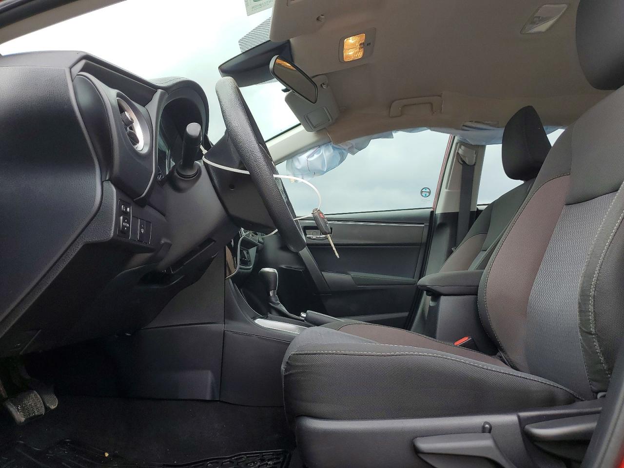 2017 Toyota Corolla L Красный vin: 2T1BURHE7HC878270