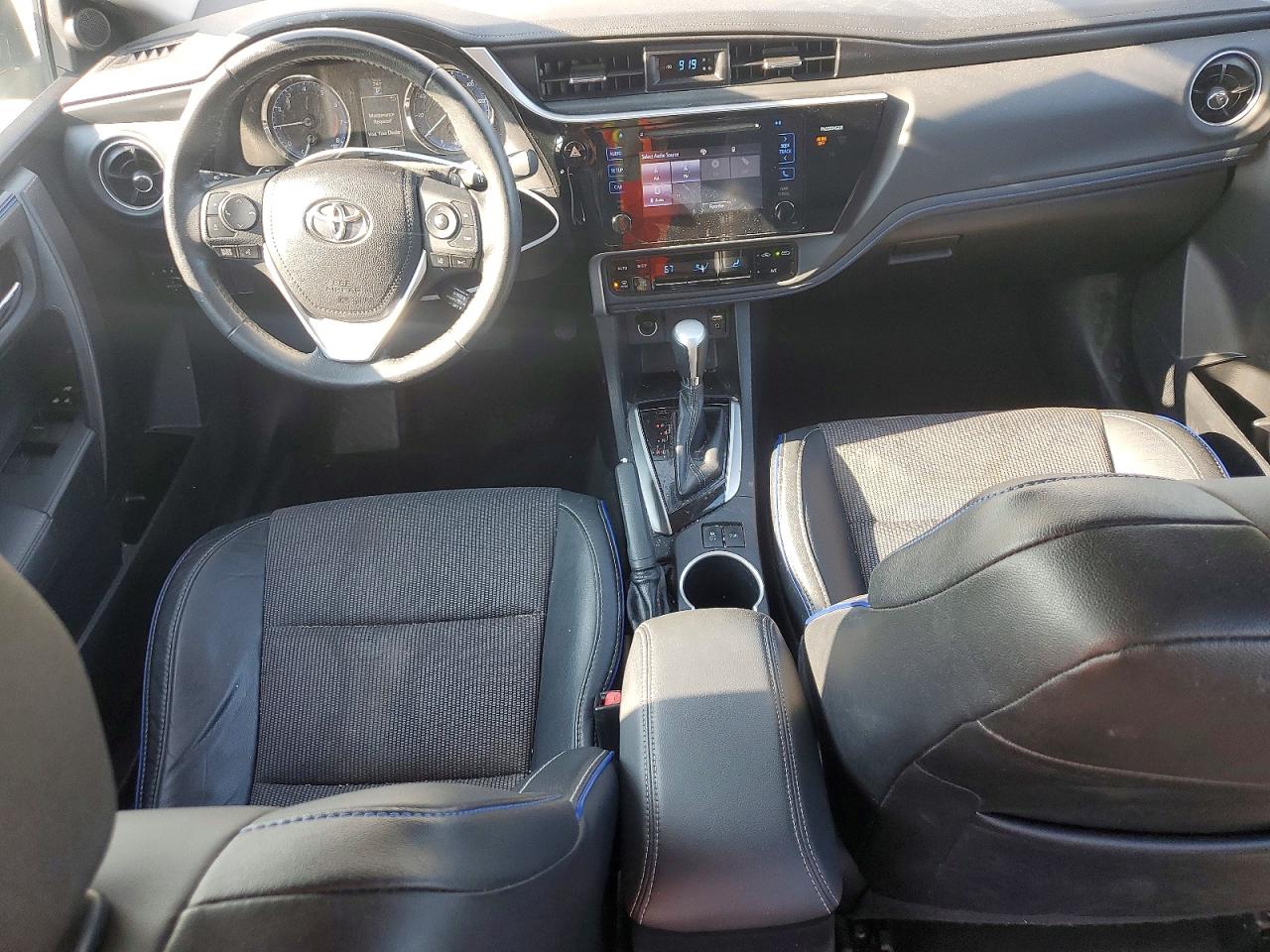 2017 Toyota Corolla Se White vin: 2T1BURHE7HC880648