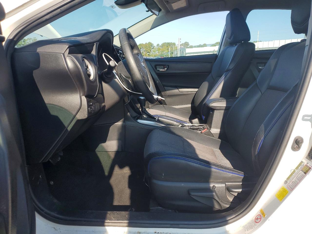 2017 Toyota Corolla Se White vin: 2T1BURHE7HC880648
