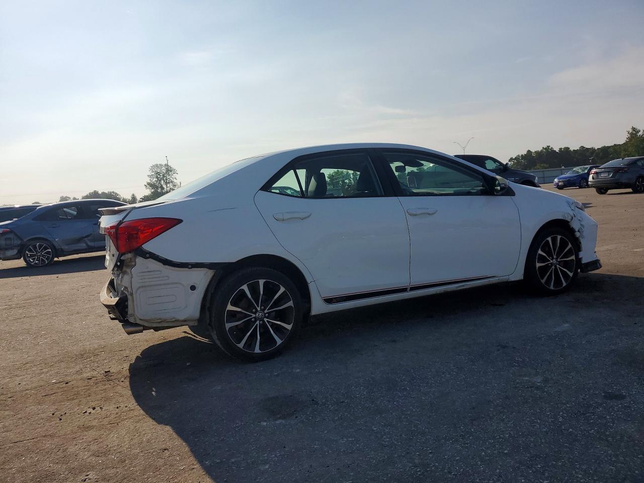 2017 Toyota Corolla Se White vin: 2T1BURHE7HC880648