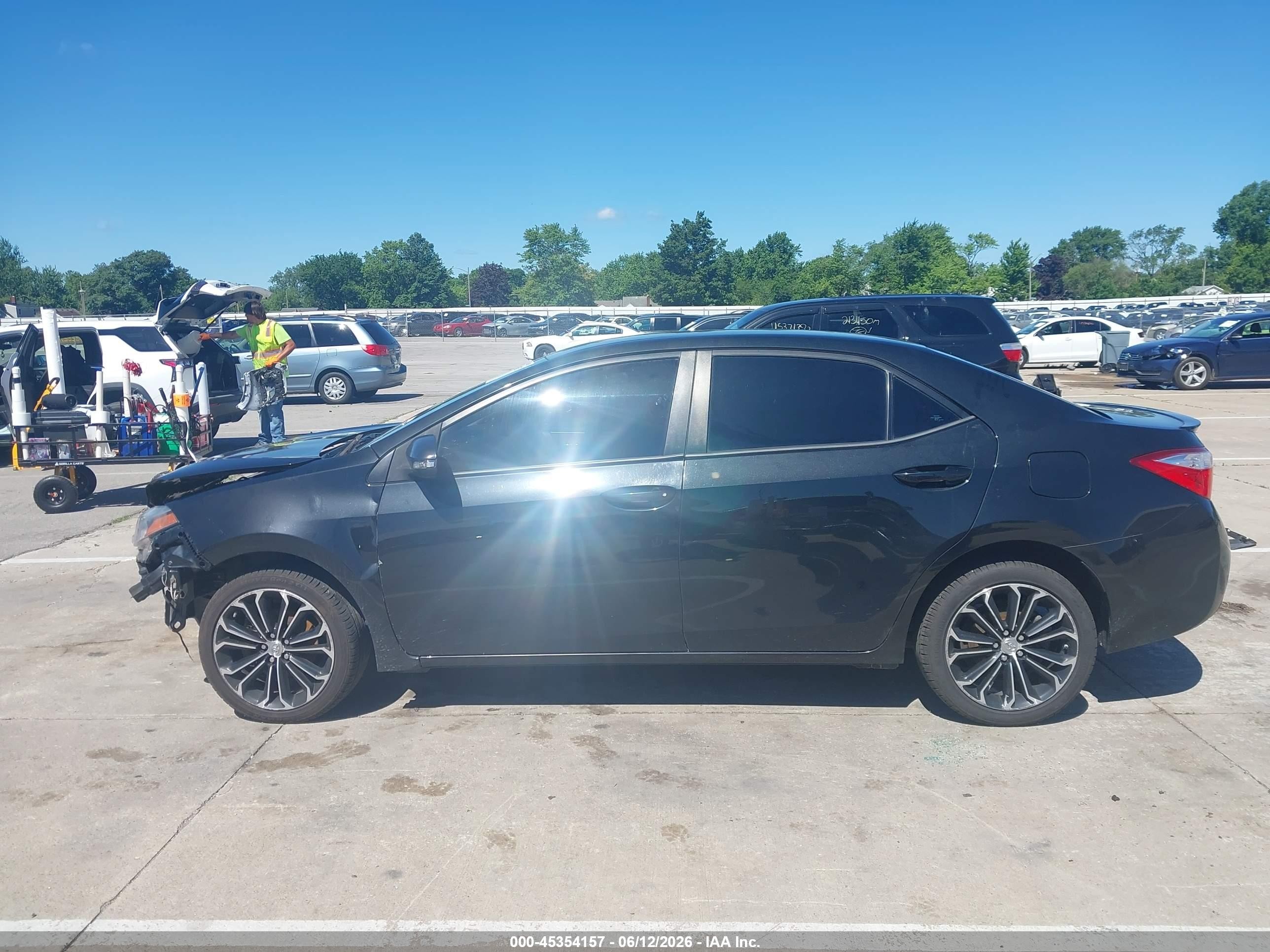 2014 Toyota Corolla S Plus Black vin: 2T1BURHE8EC028353