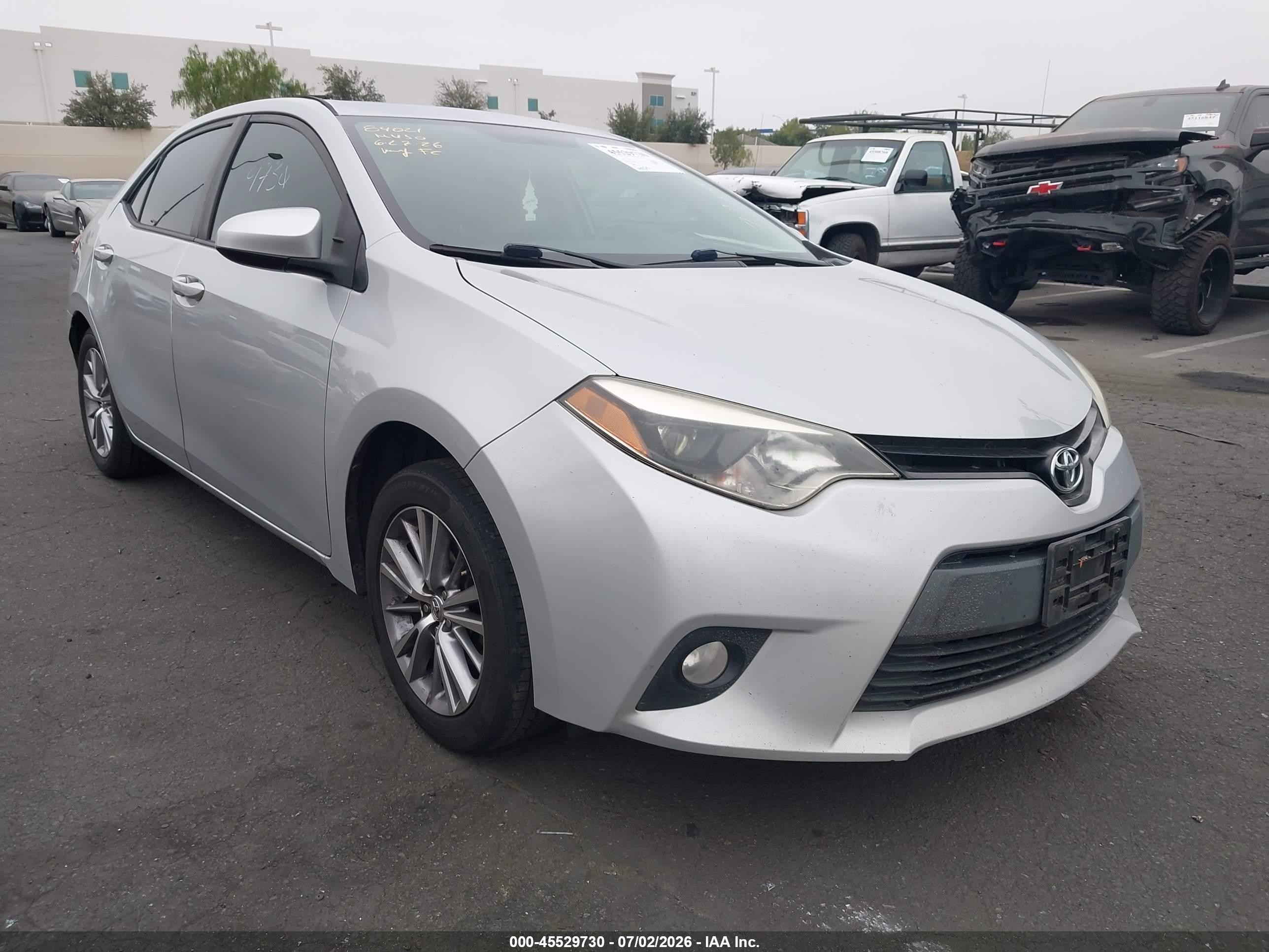 2014 Toyota Corolla Le Plus Silver vin: 2T1BURHE8EC064544