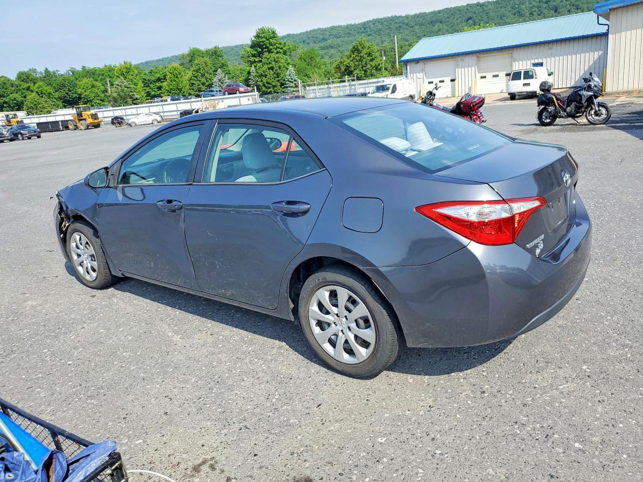 2014 Toyota Corolla Le Blue vin: 2T1BURHE8EC066472