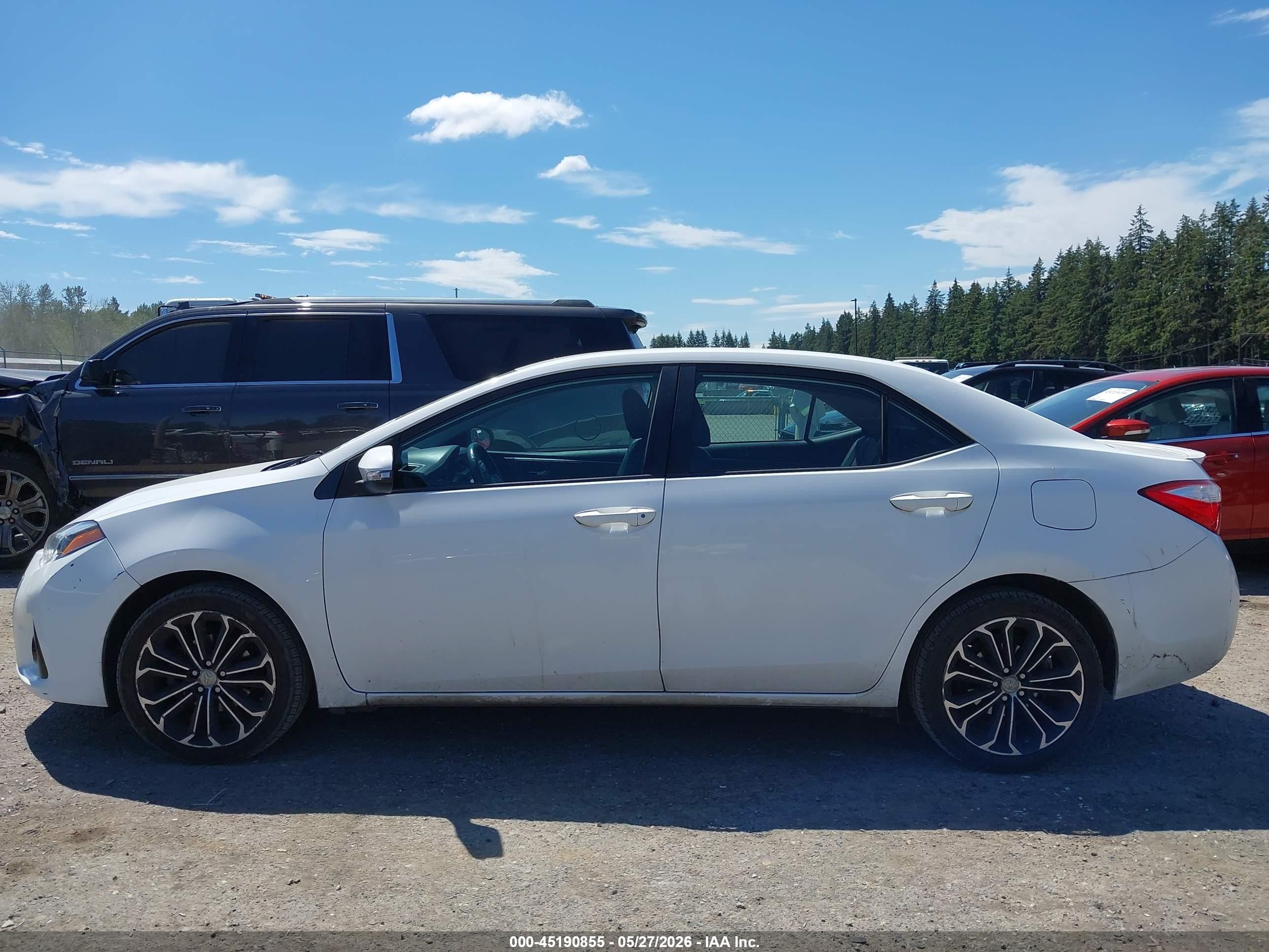 2014 Toyota Corolla S Plus White vin: 2T1BURHE8EC102984