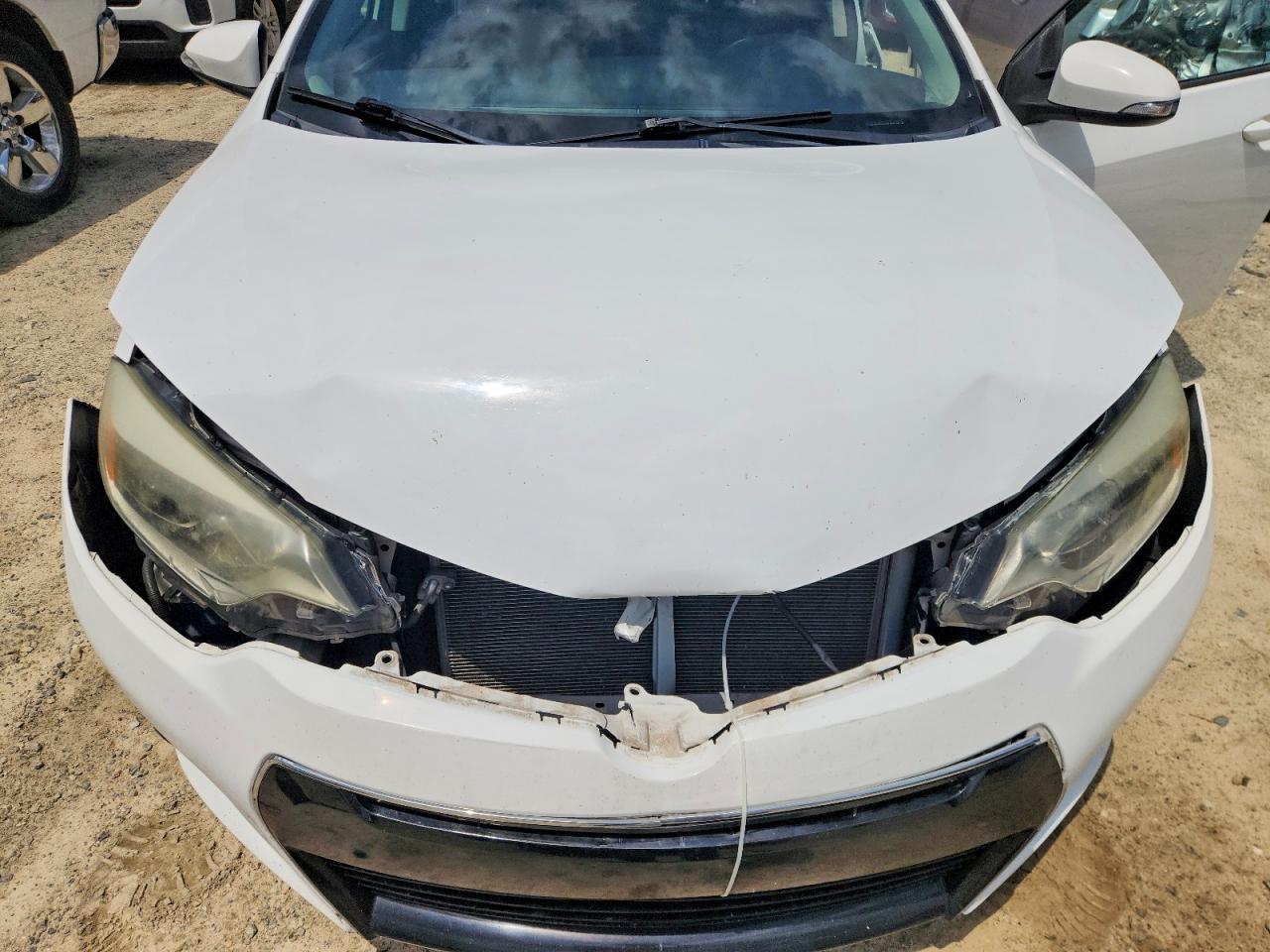 2014 Toyota Corolla S Plus White vin: 2T1BURHE8EC105416
