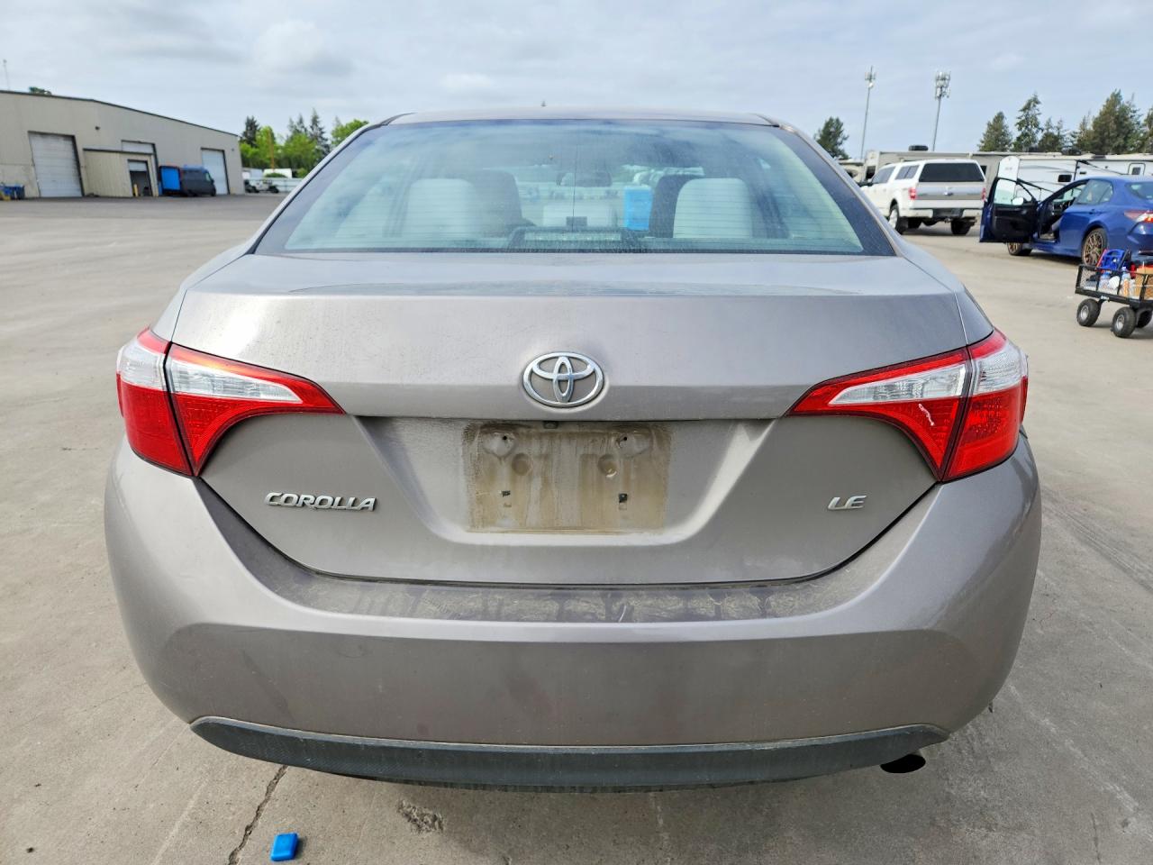 2014 Toyota Corolla Le Plus Beige vin: 2T1BURHE8EC115198