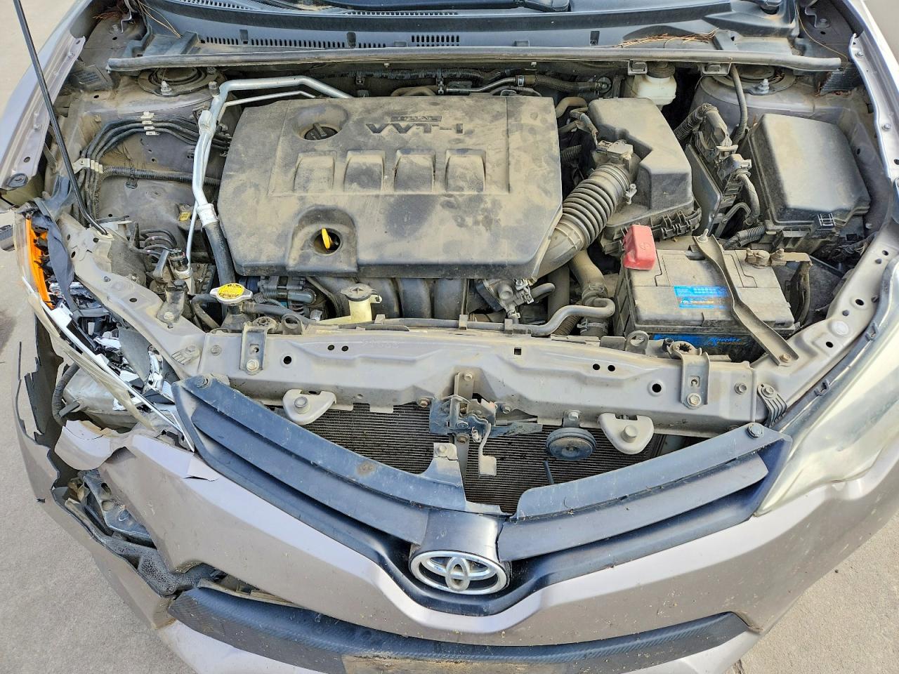 2014 Toyota Corolla Le Plus Beige vin: 2T1BURHE8EC115198