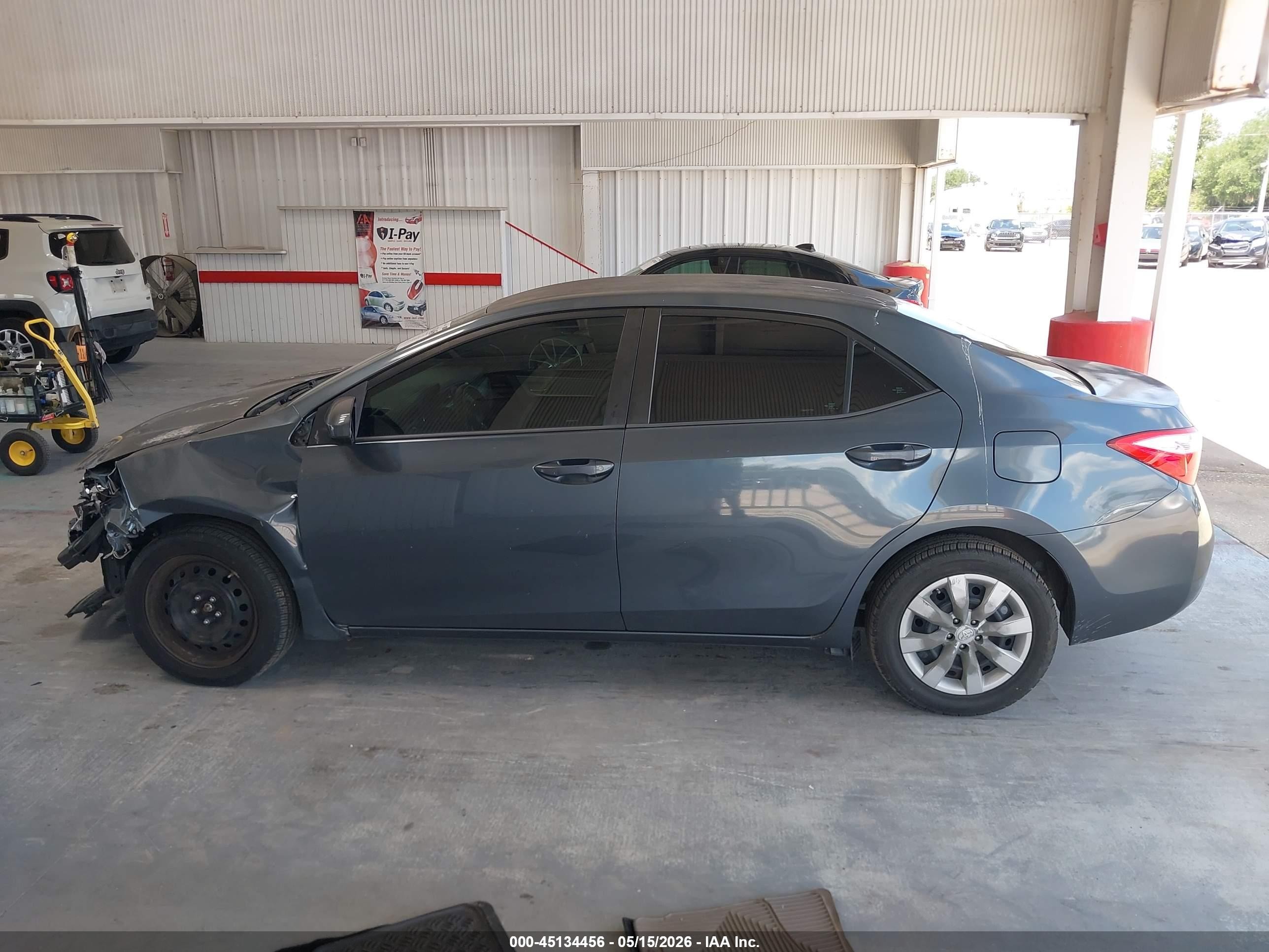 2014 Toyota Corolla Le Blue vin: 2T1BURHE8EC117601