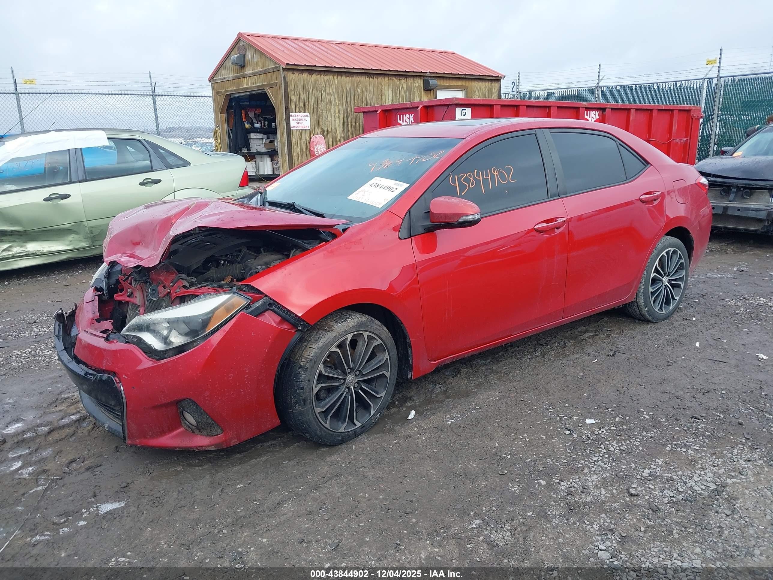 2014 Toyota Corolla S Plus Red vin: 2T1BURHE8EC121518