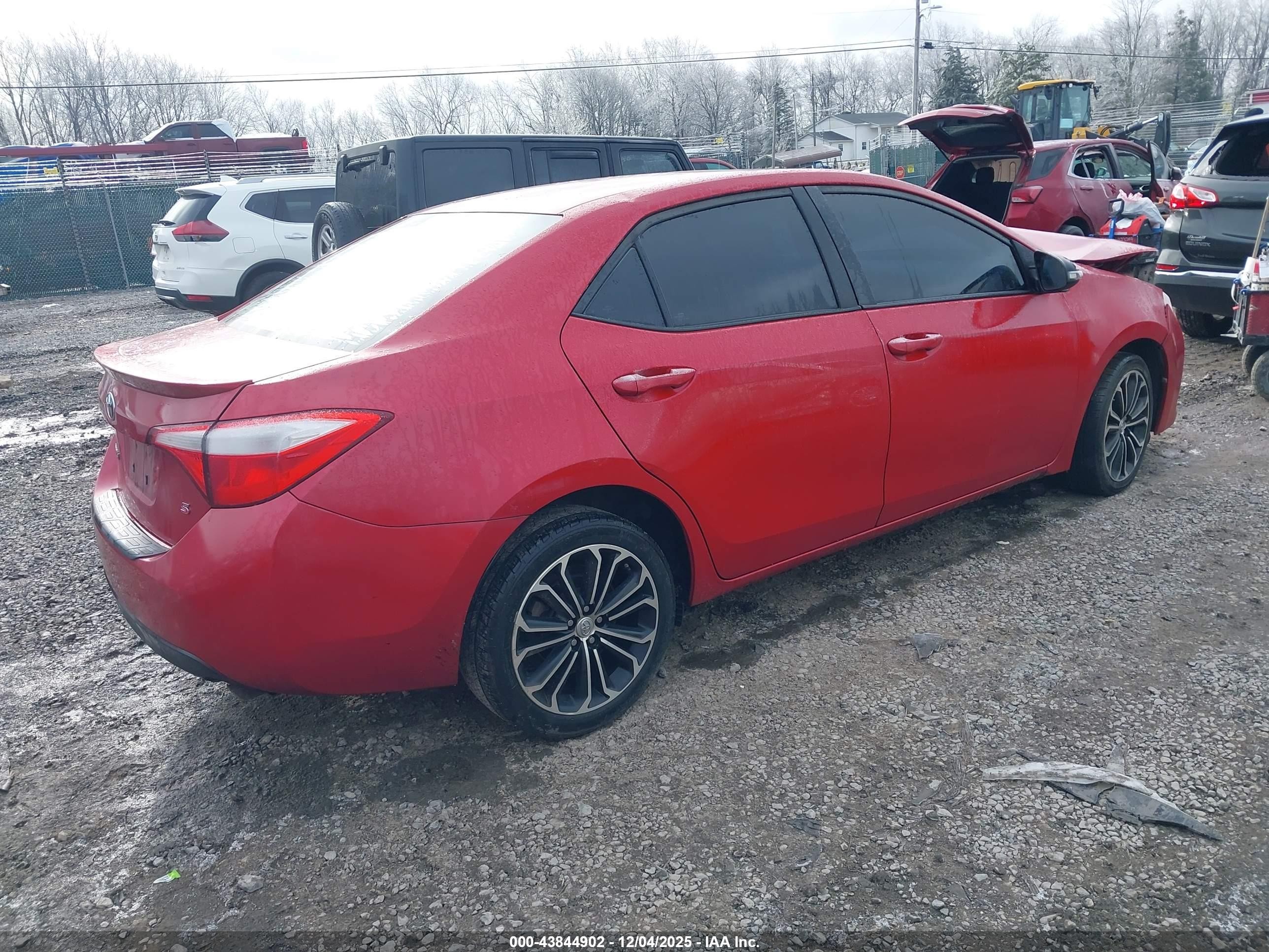 2014 Toyota Corolla S Plus Red vin: 2T1BURHE8EC121518