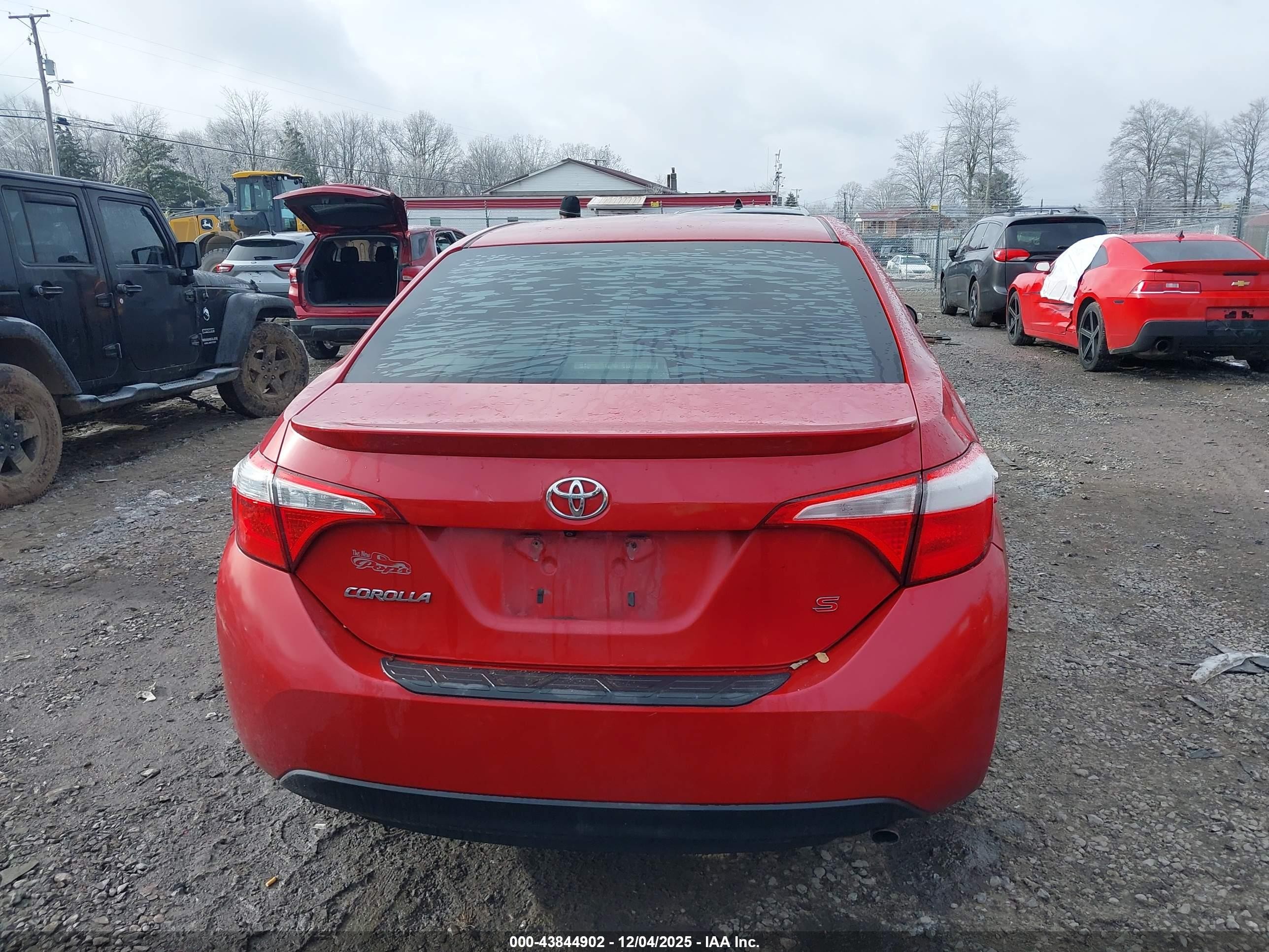 2014 Toyota Corolla S Plus Red vin: 2T1BURHE8EC121518