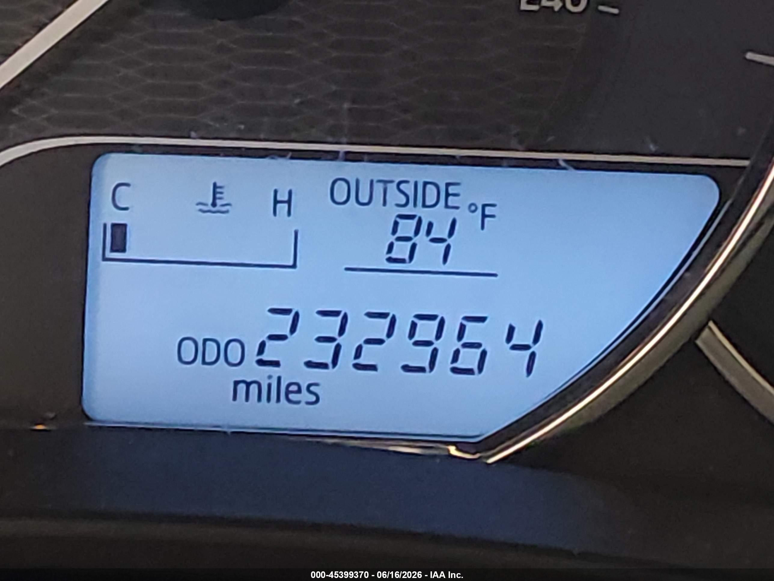 2014 Toyota Corolla L Silver vin: 2T1BURHE8EC123477