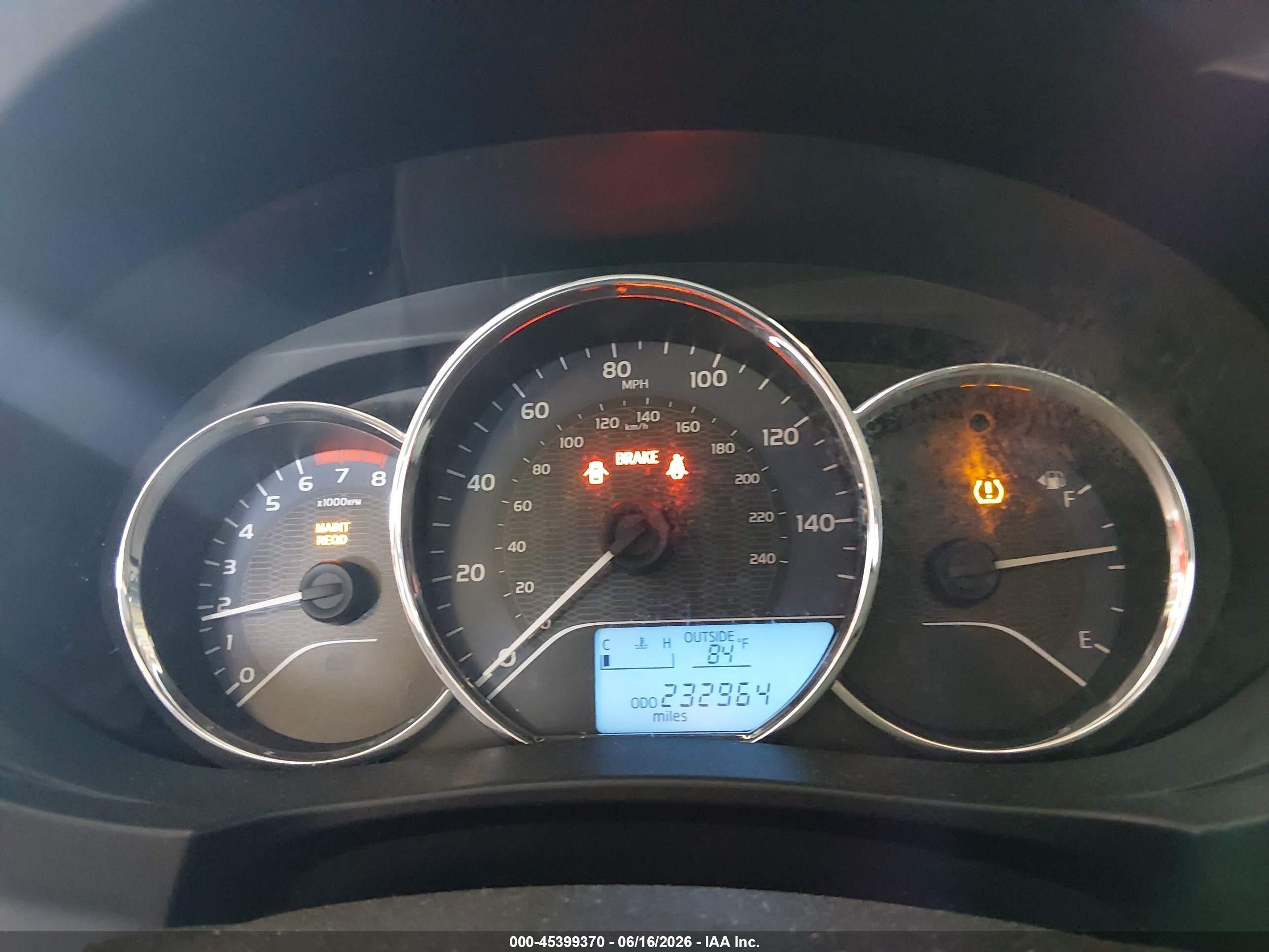 2014 Toyota Corolla L Silver vin: 2T1BURHE8EC123477