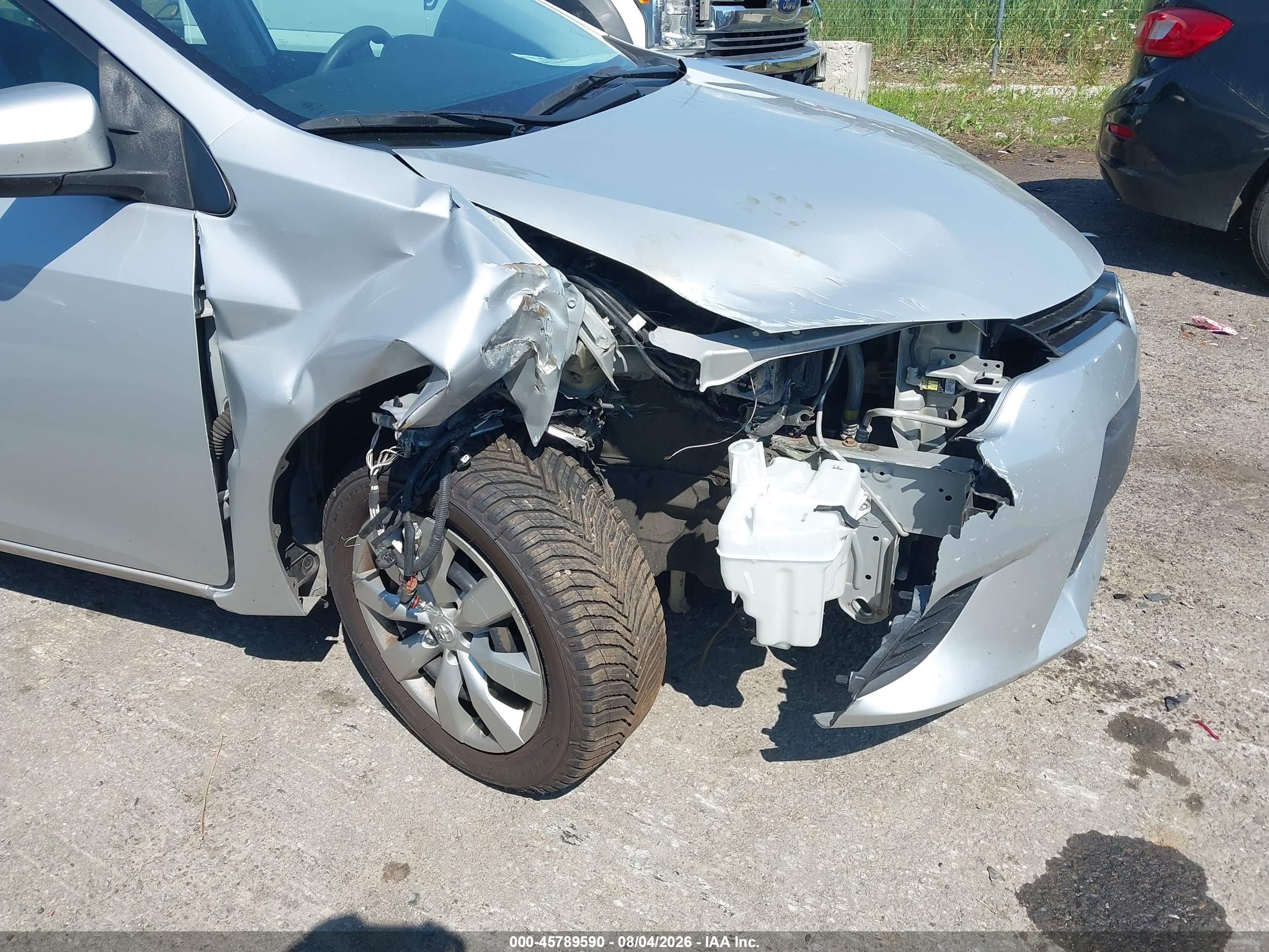2014 Toyota Corolla Le Silver vin: 2T1BURHE8EC143003