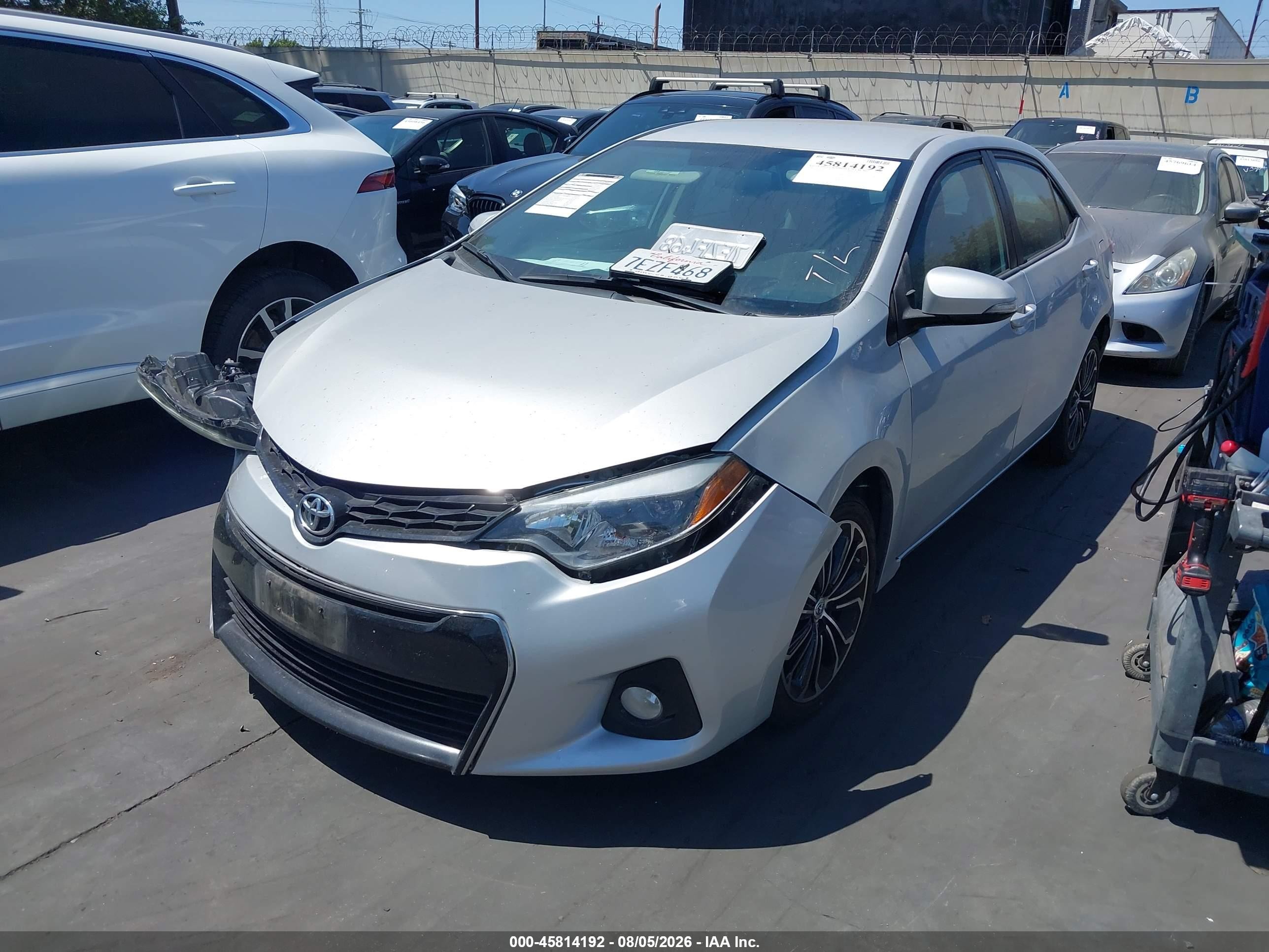 2014 Toyota Corolla S Plus Silver vin: 2T1BURHE8EC143812