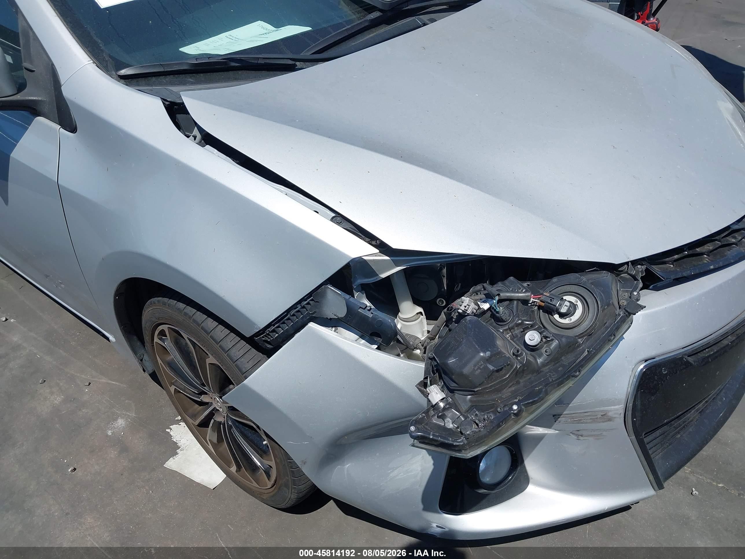 2014 Toyota Corolla S Plus Silver vin: 2T1BURHE8EC143812
