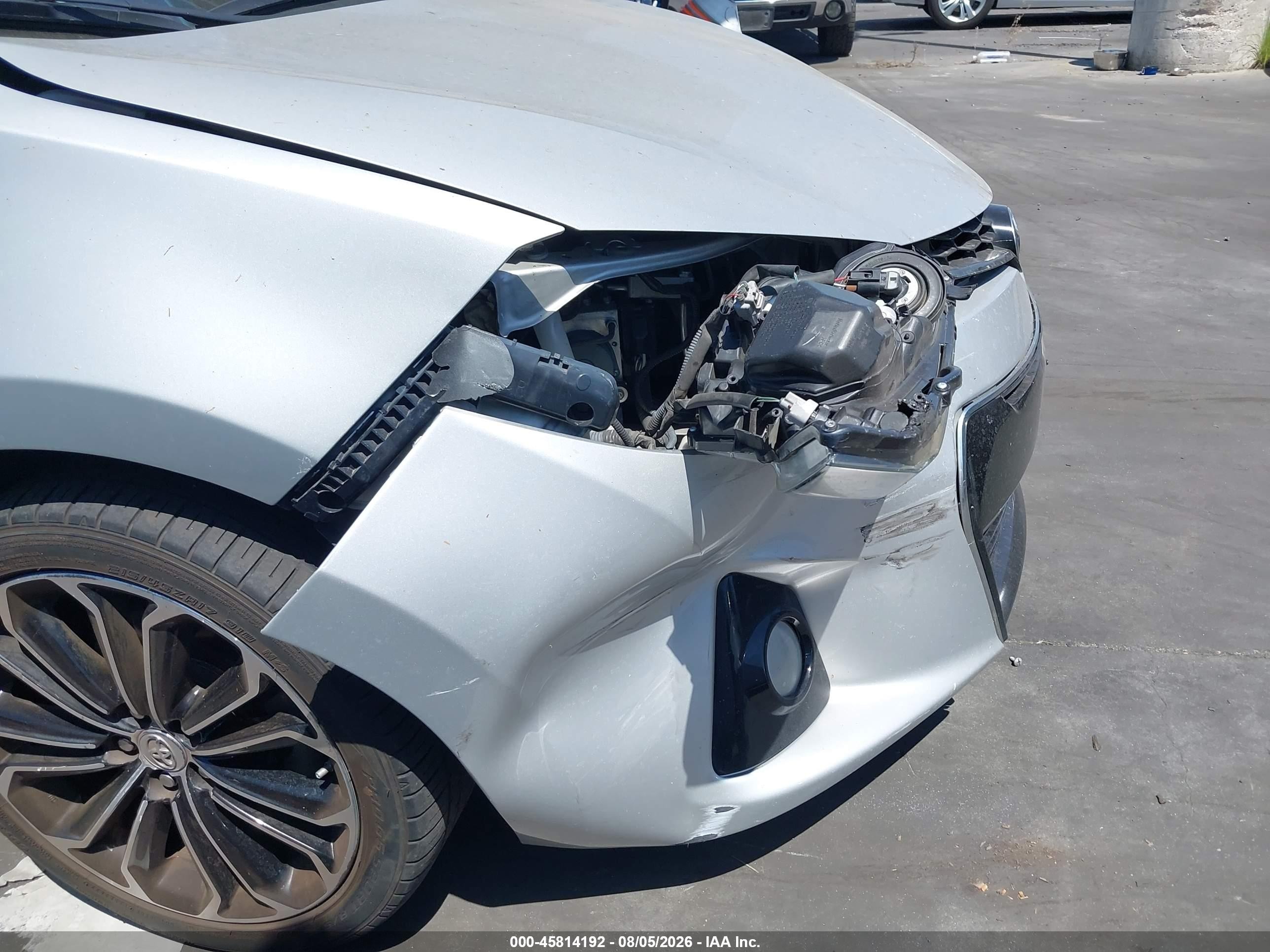2014 Toyota Corolla S Plus Silver vin: 2T1BURHE8EC143812