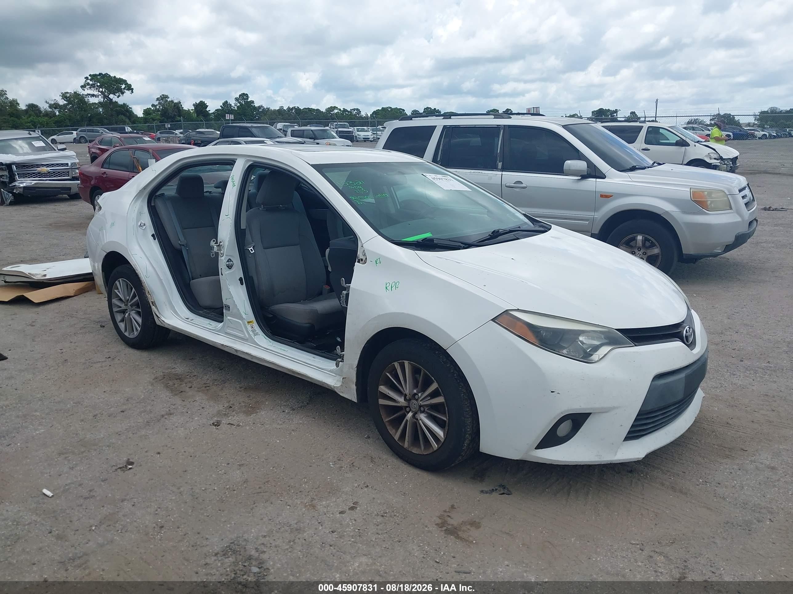 2014 Toyota Corolla Le Plus White vin: 2T1BURHE8EC154647
