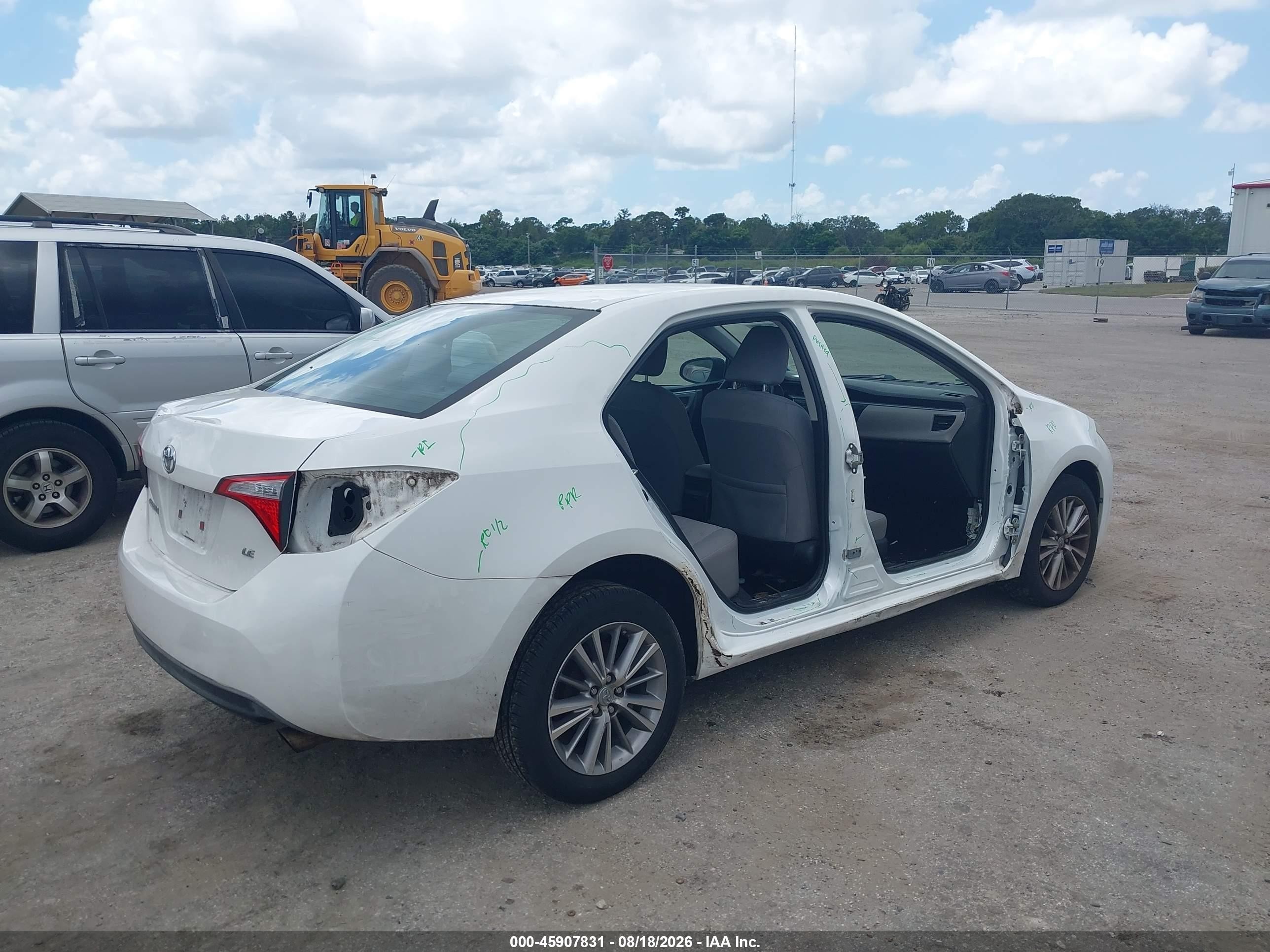 2014 Toyota Corolla Le Plus White vin: 2T1BURHE8EC154647