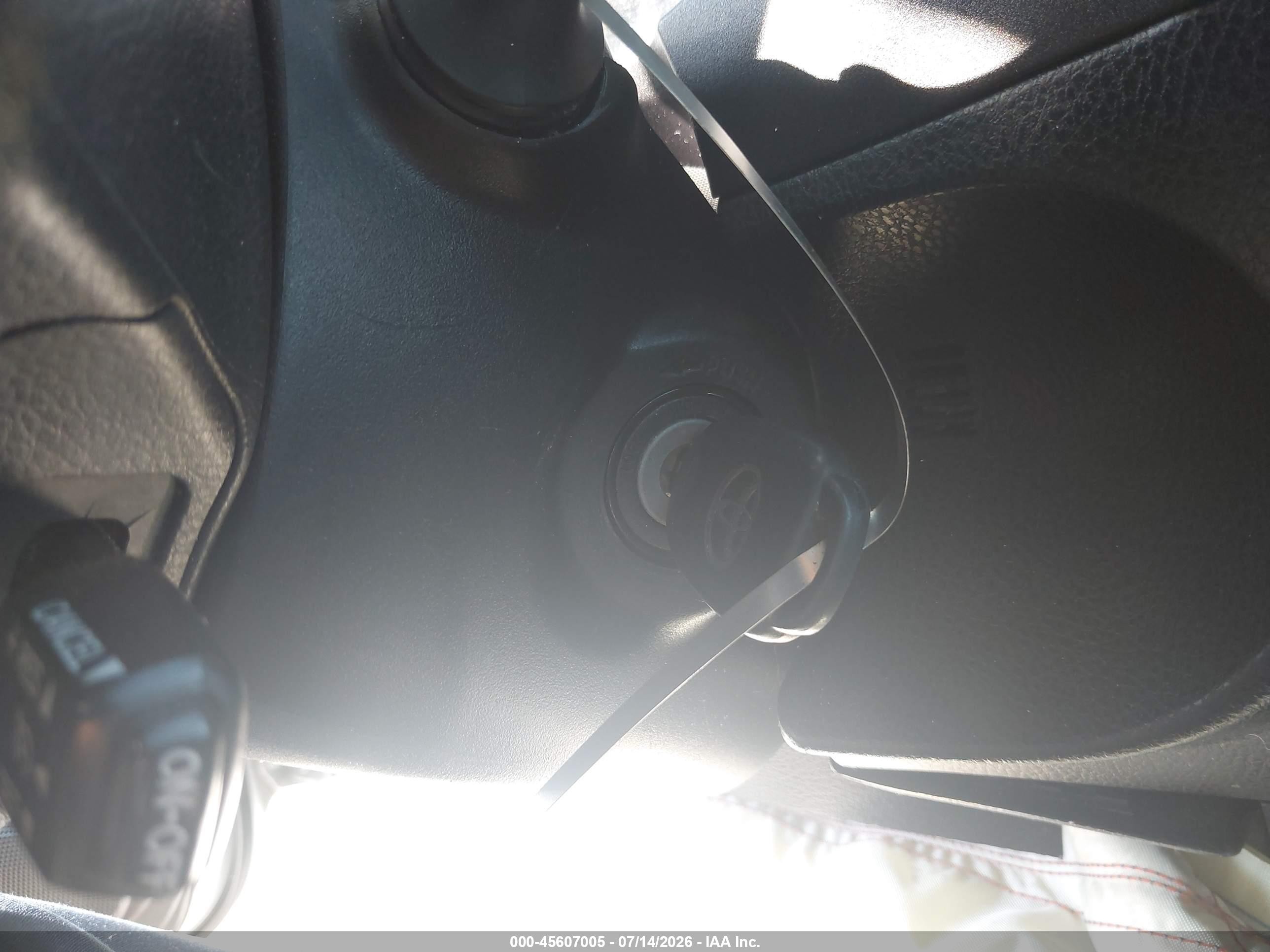 2014 Toyota Corolla Le Gray vin: 2T1BURHE8EC166250
