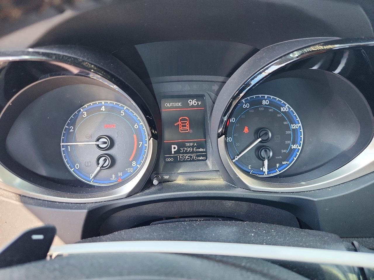 2014 Toyota Corolla S Plus Silver vin: 2T1BURHE8EC167950