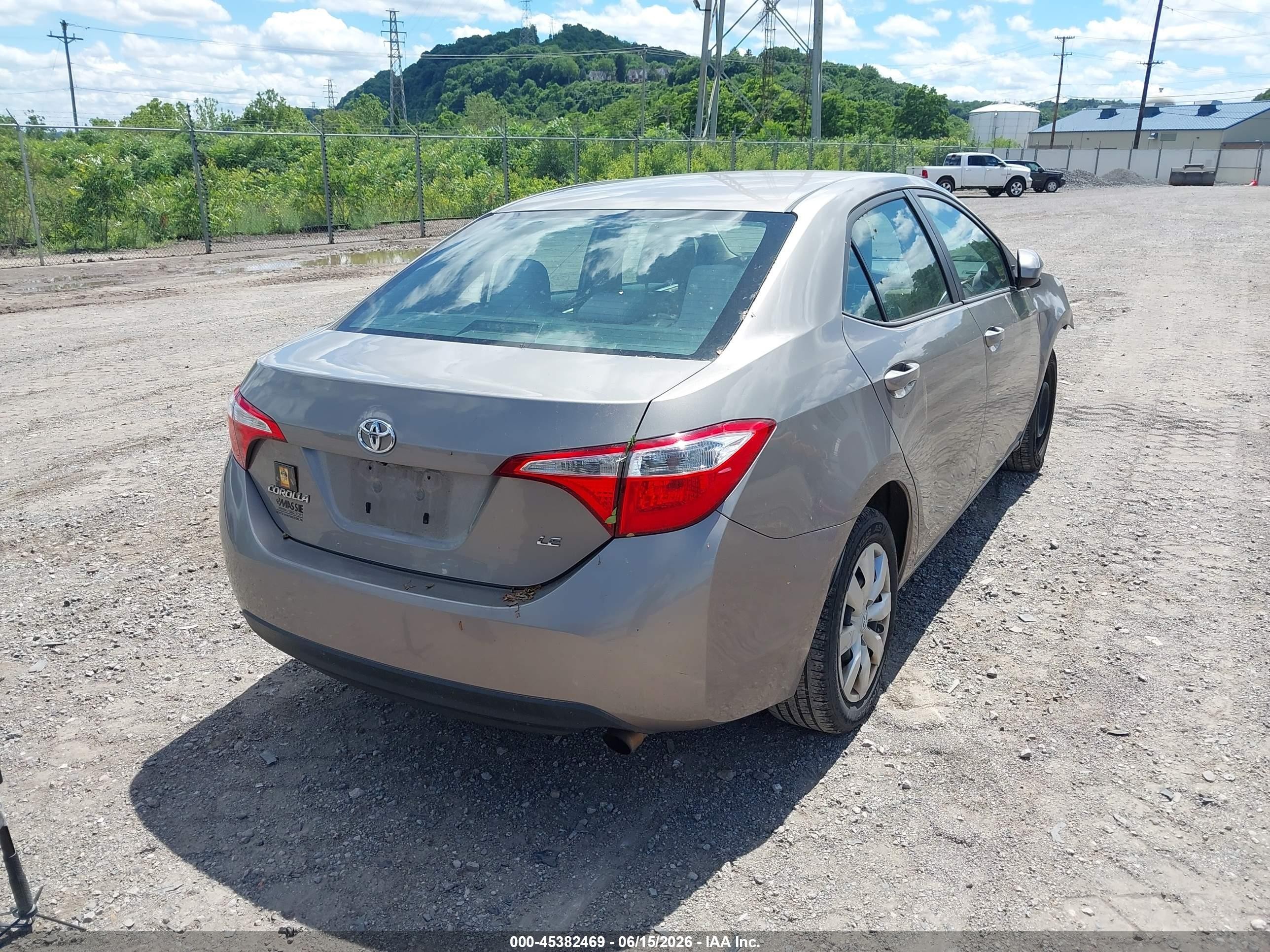 2014 Toyota Corolla Le Silver vin: 2T1BURHE8EC204205