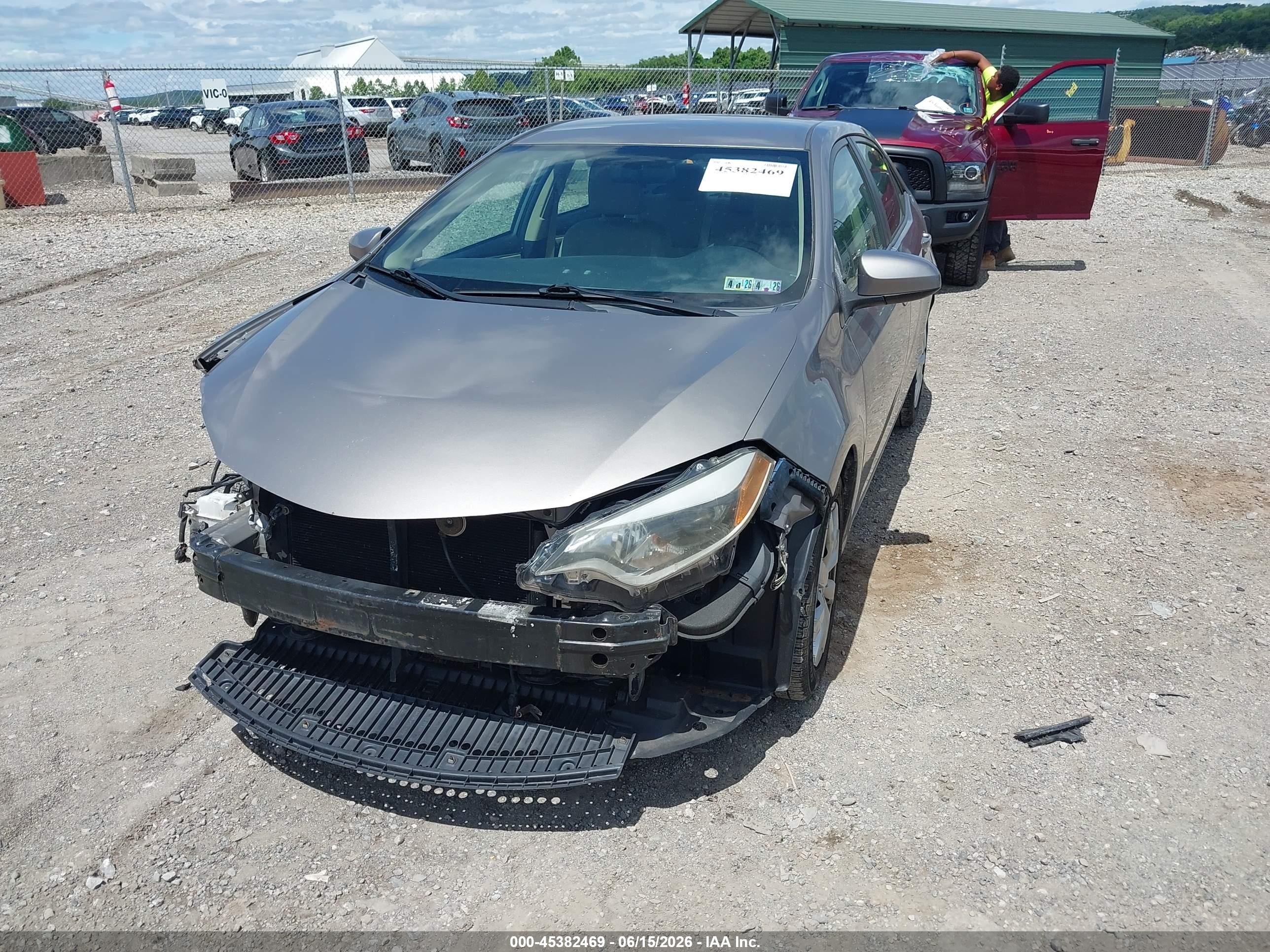 2014 Toyota Corolla Le Silver vin: 2T1BURHE8EC204205