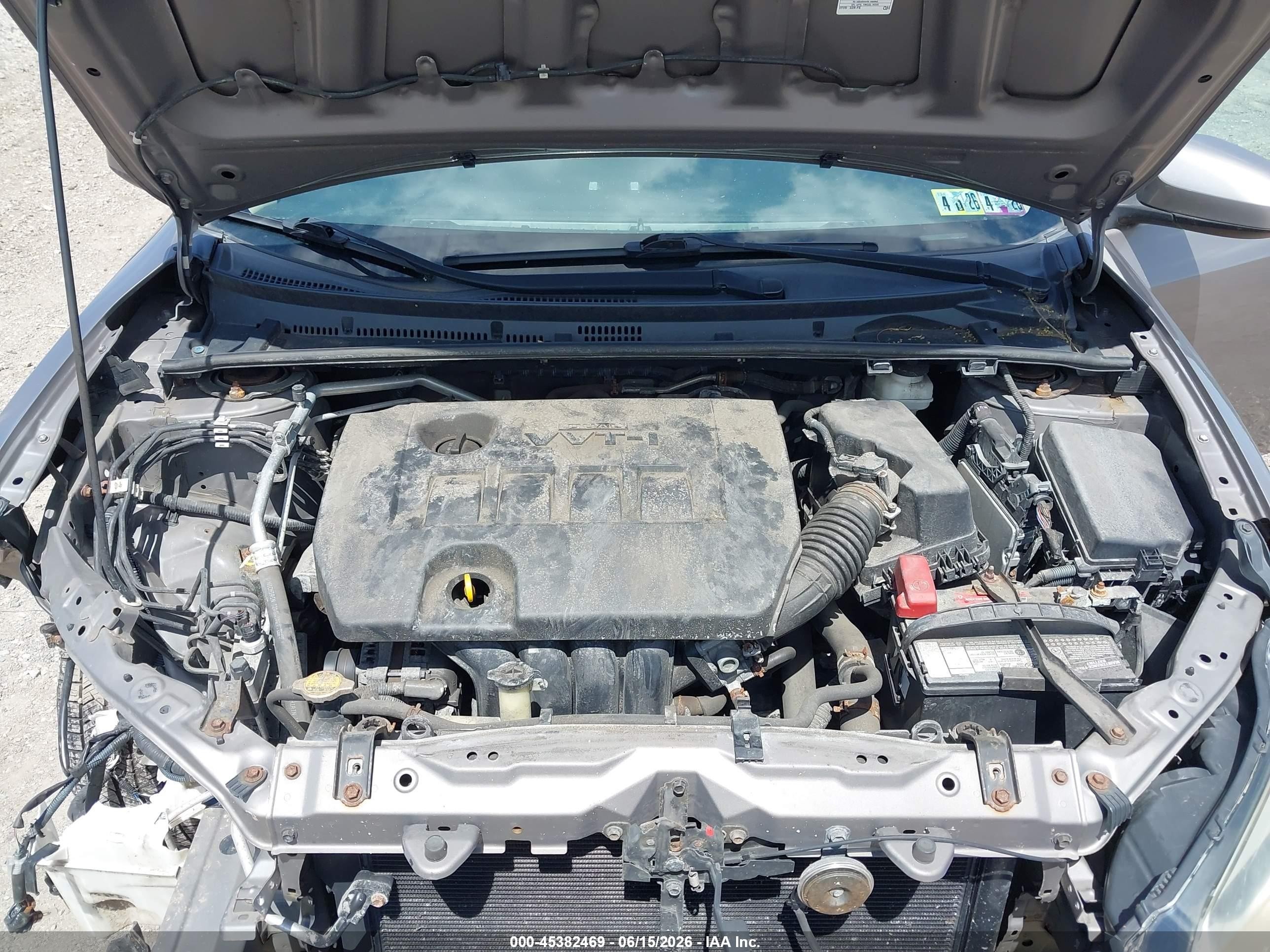 2014 Toyota Corolla Le Silver vin: 2T1BURHE8EC204205