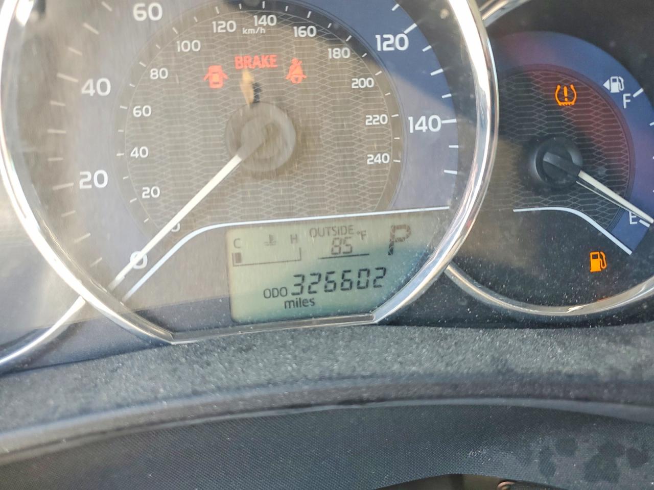 2014 Toyota Corolla Le Silver vin: 2T1BURHE8EC211607