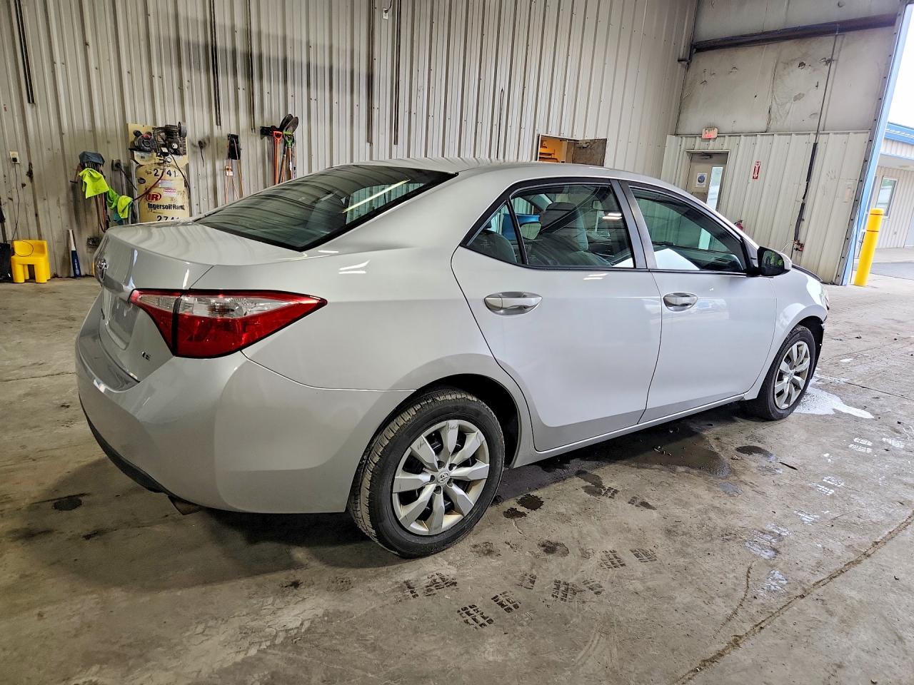 2014 Toyota Corolla Le Silver vin: 2T1BURHE8EC216810