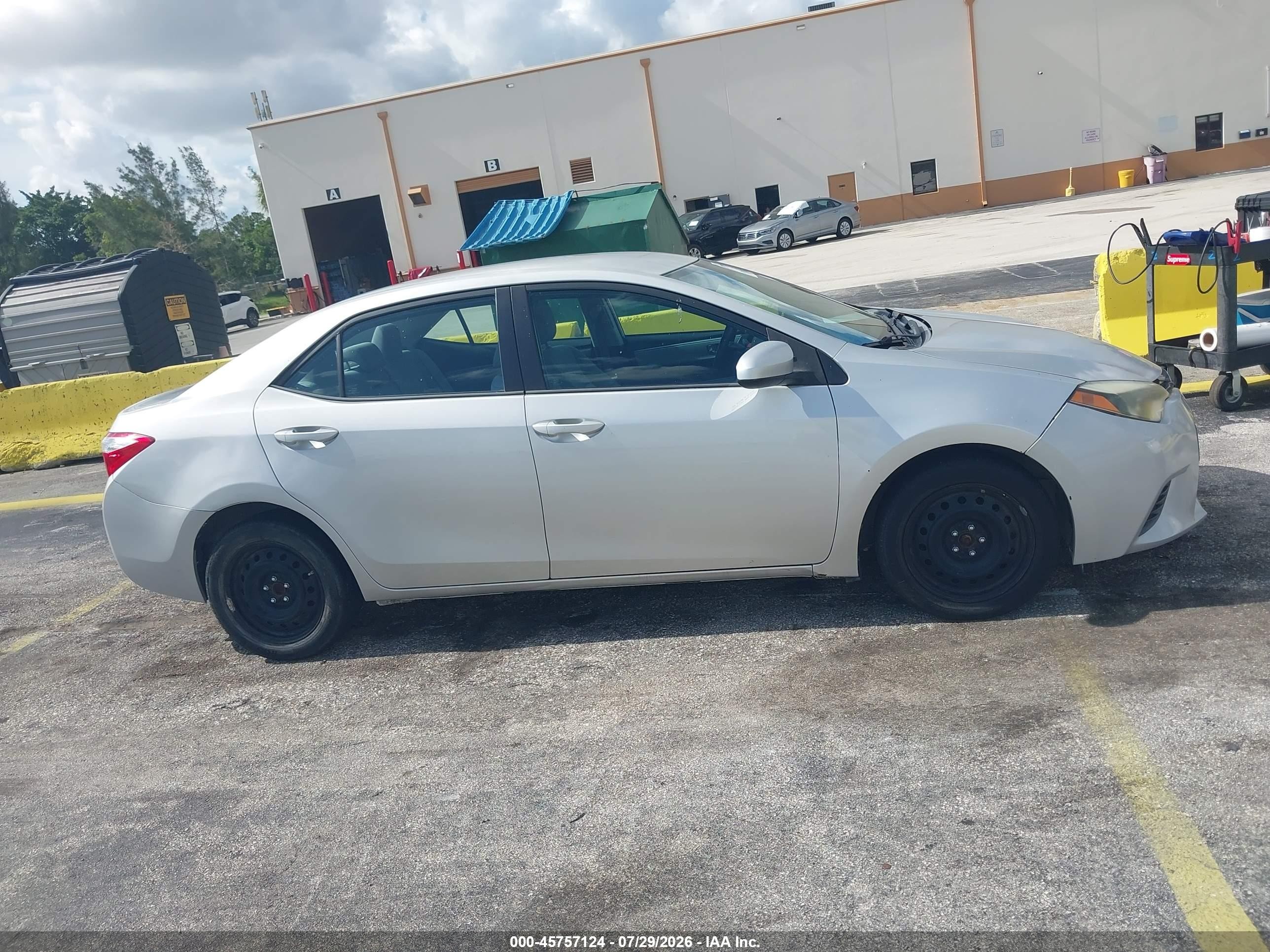 2015 Toyota Corolla Le Silver vin: 2T1BURHE8FC229719