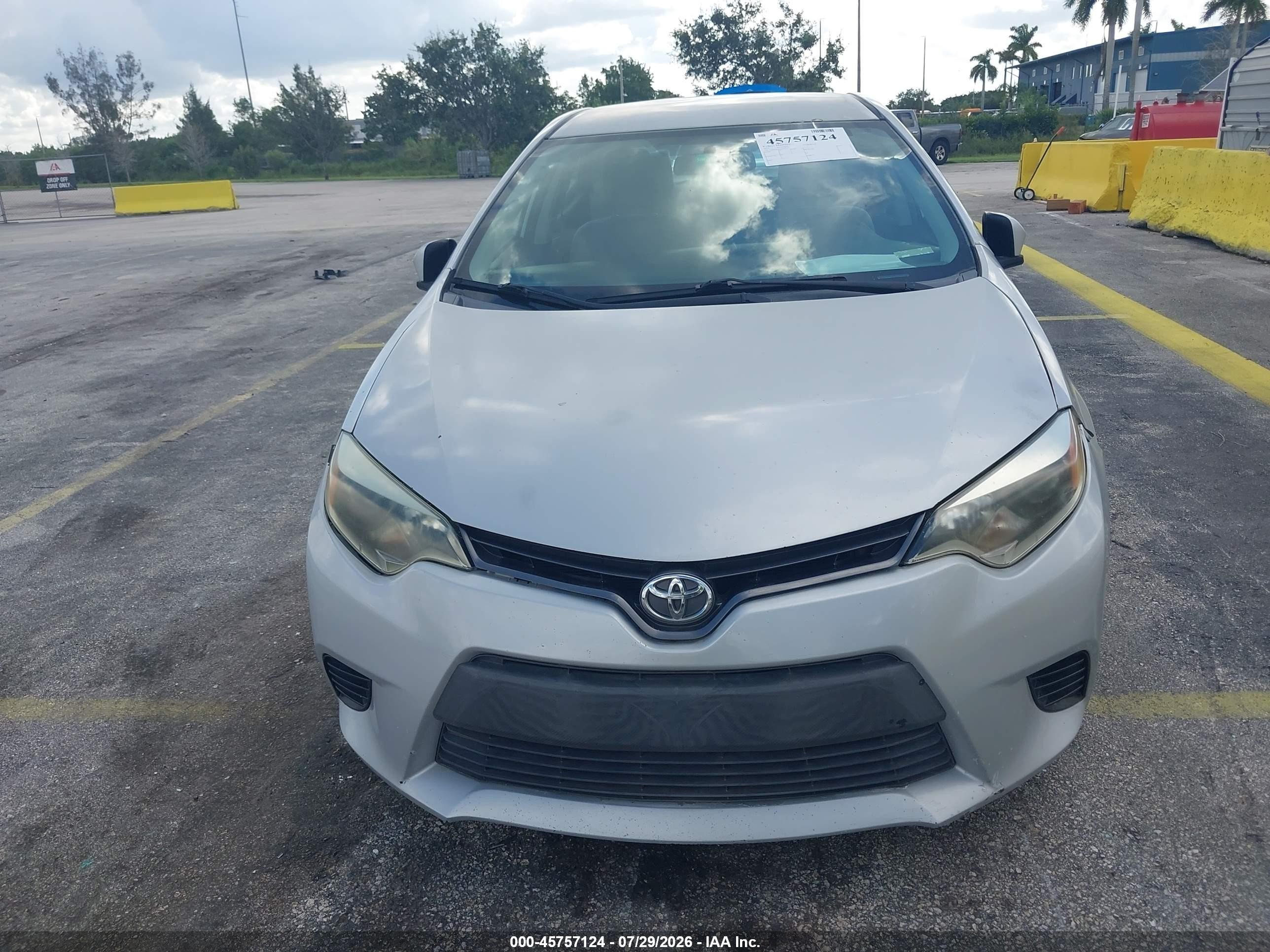 2015 Toyota Corolla Le Silver vin: 2T1BURHE8FC229719