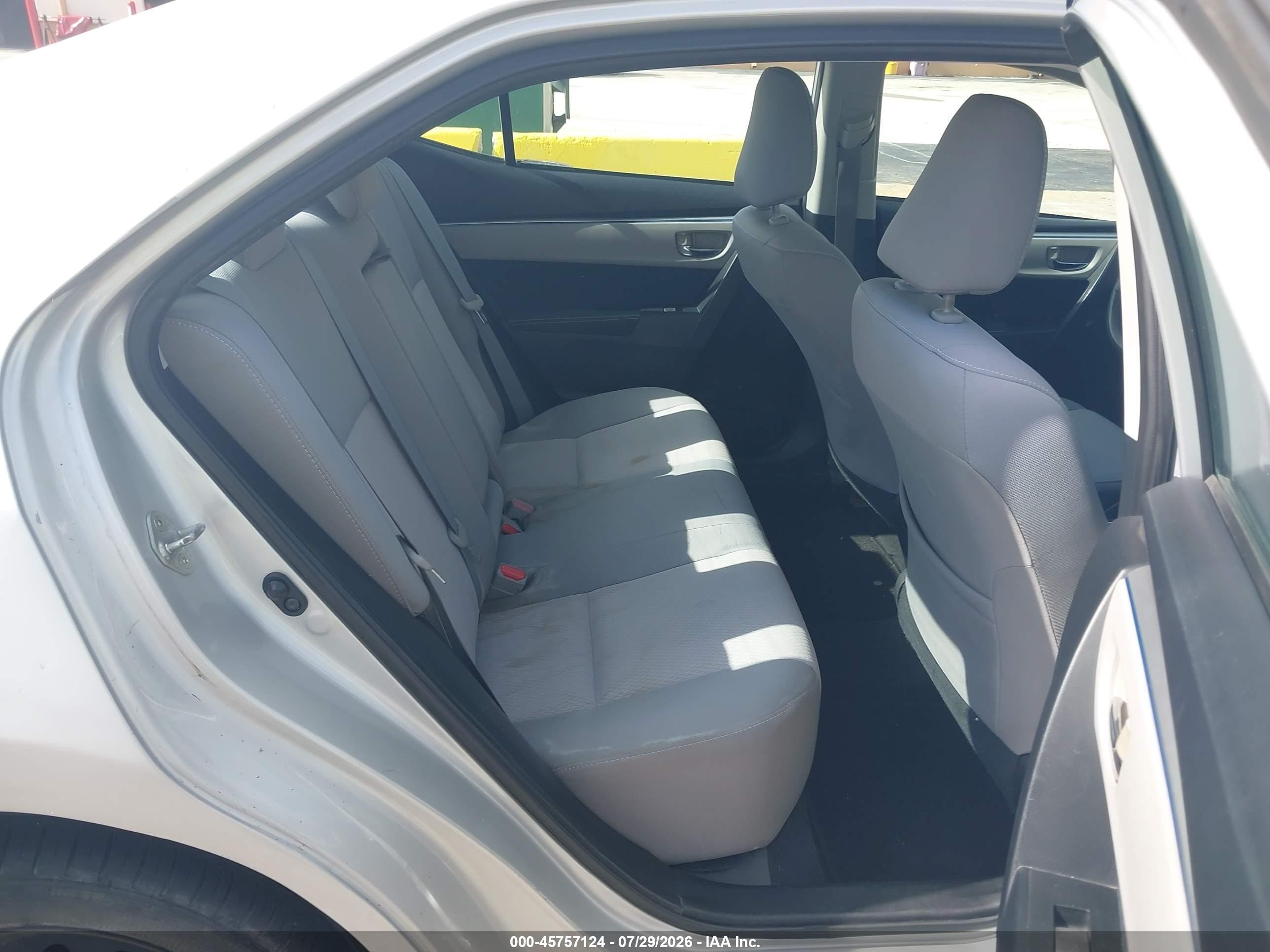 2015 Toyota Corolla Le Silver vin: 2T1BURHE8FC229719