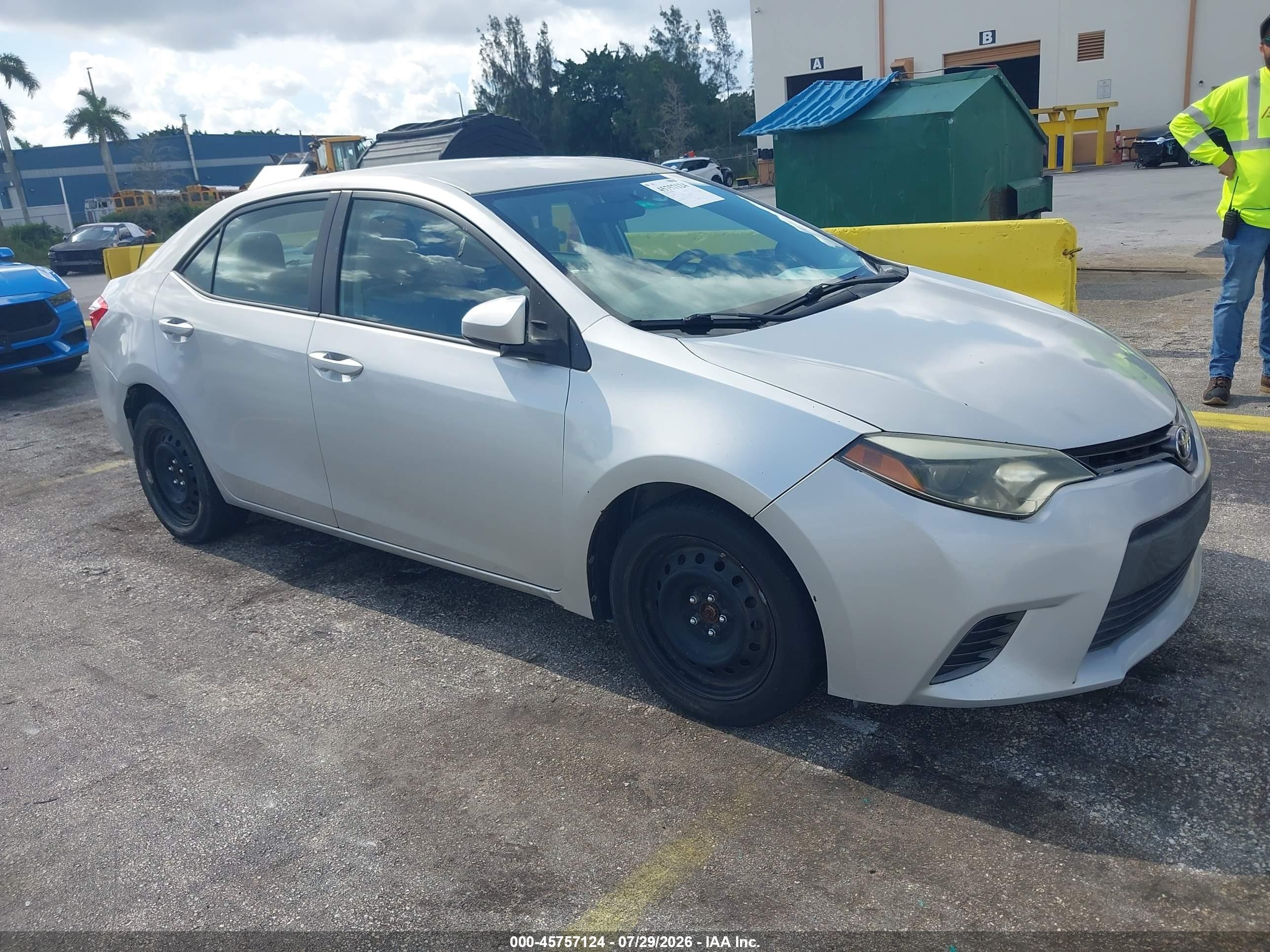 2015 Toyota Corolla Le Silver vin: 2T1BURHE8FC229719