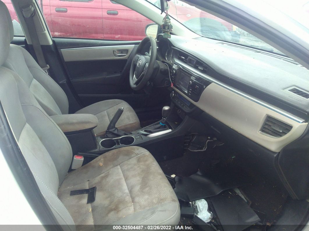 2015 Toyota Corolla L/le/s/s Plus/le Plus White vin: 2T1BURHE8FC238811
