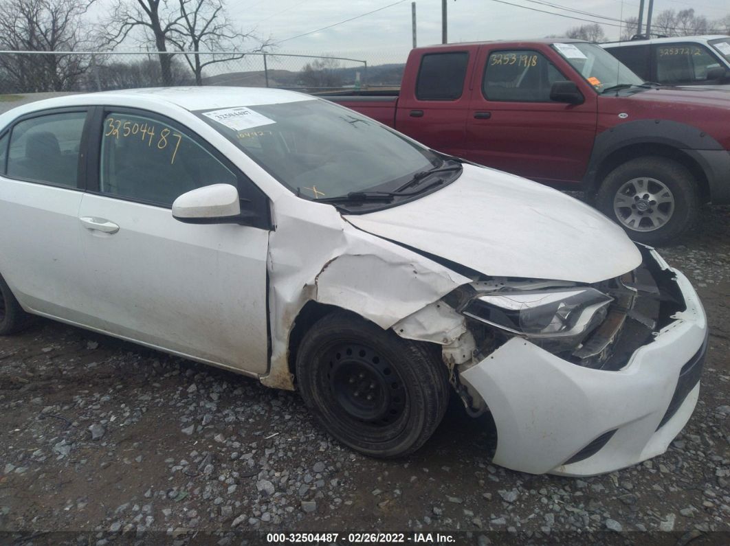 2015 Toyota Corolla L/le/s/s Plus/le Plus White vin: 2T1BURHE8FC238811